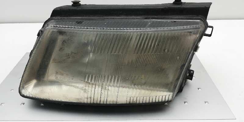 VOLKSWAGEN Passat B5 (1996-2005) Front Left Headlight 14742500 18487978