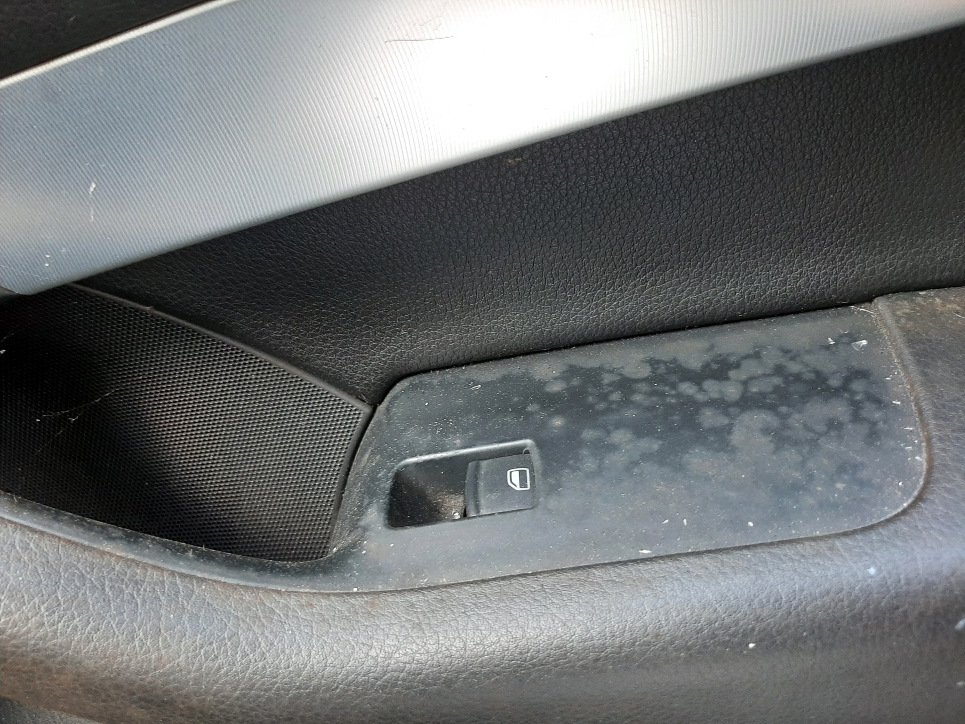 AUDI A6 C6/4F (2004-2011) Priekinių dešinių durų langų pakėlimo mygtukai 4F0959855A5PR 21010926