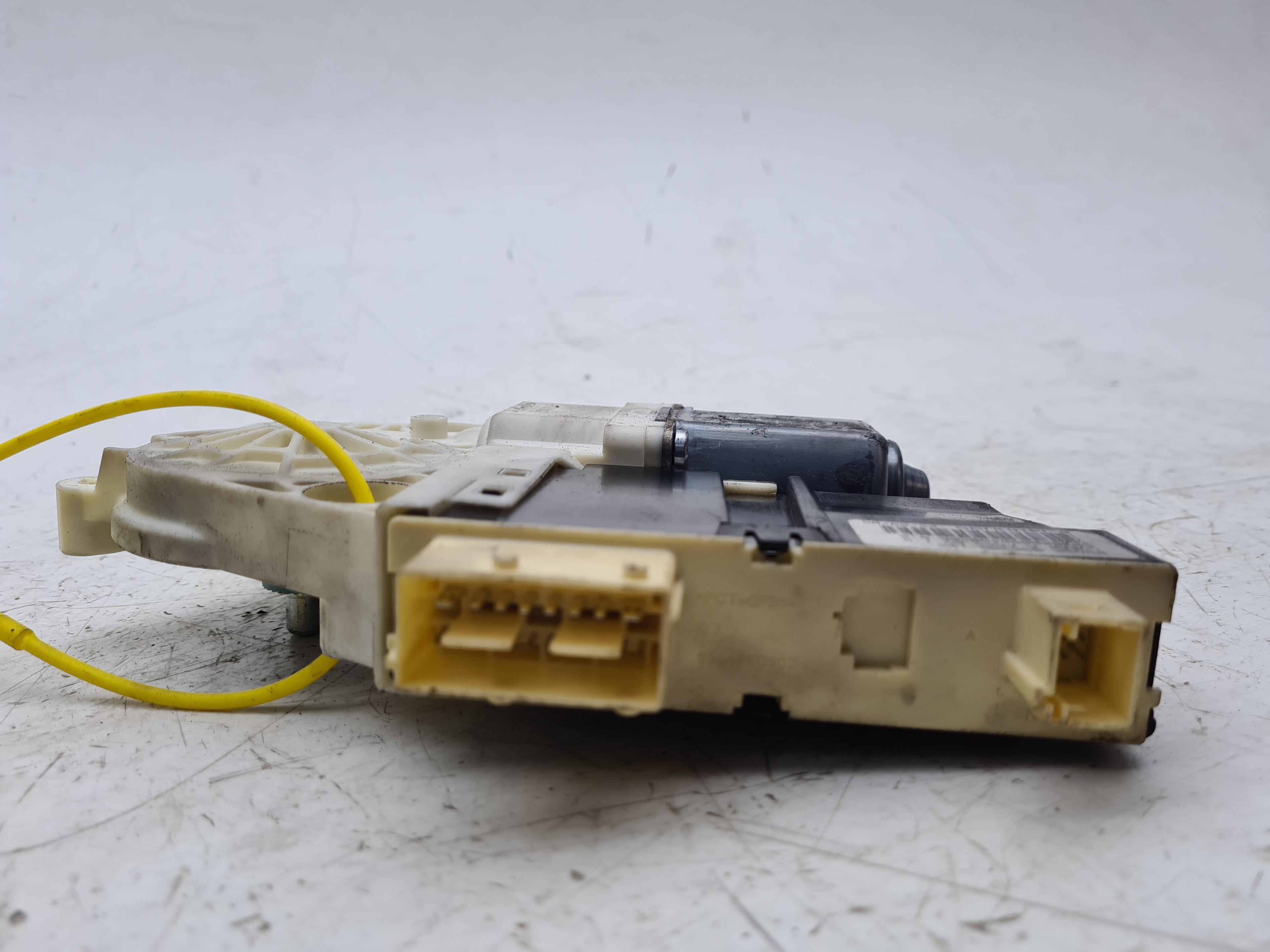 CITROËN C4 1 generation (2004-2011) Front Right Door Window Control Motor 997831101 18564977