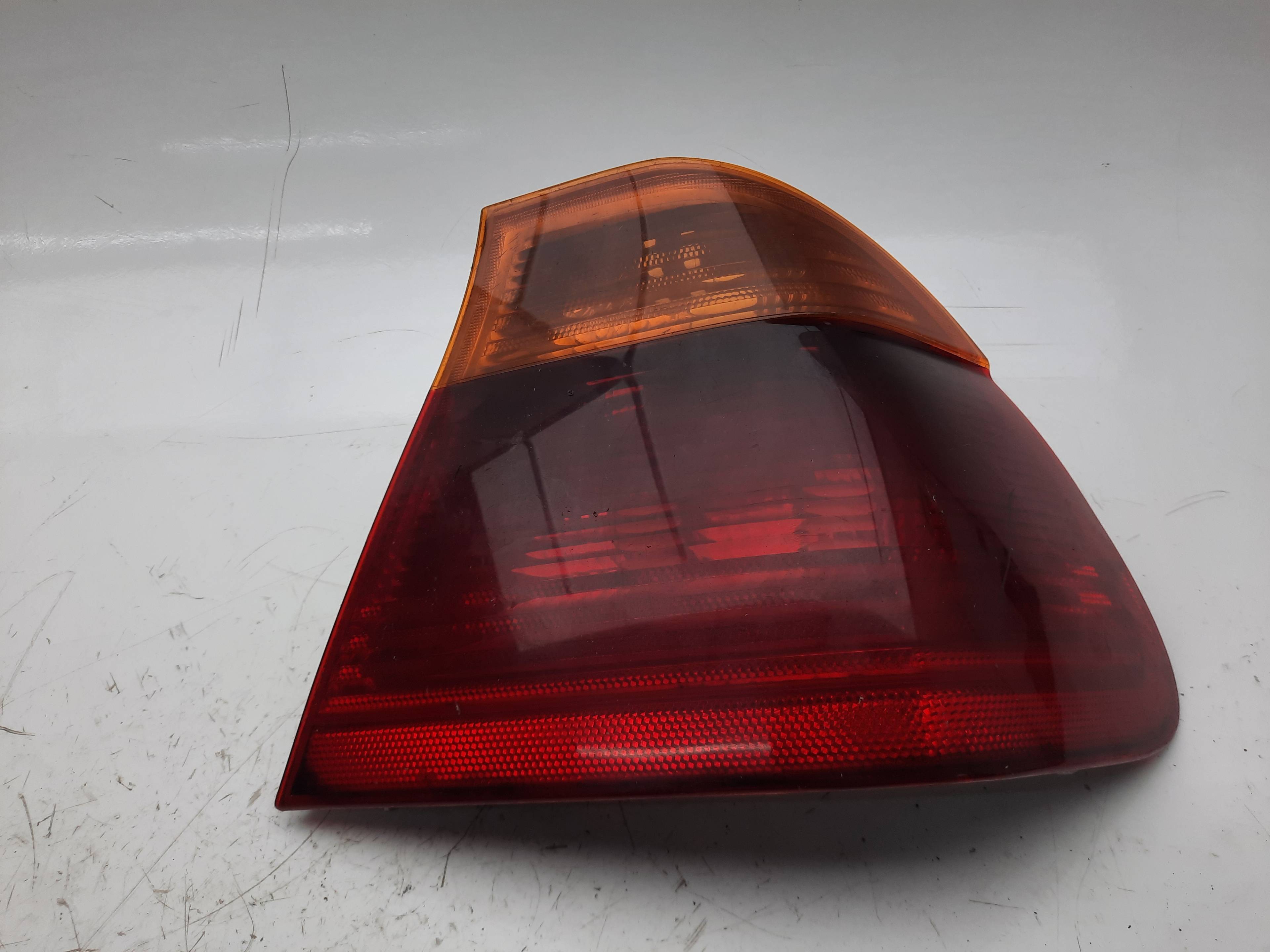 VAUXHALL 3 Series E46 (1997-2006) Rear Right Taillight Lamp 230022R1, 8364922 18546723