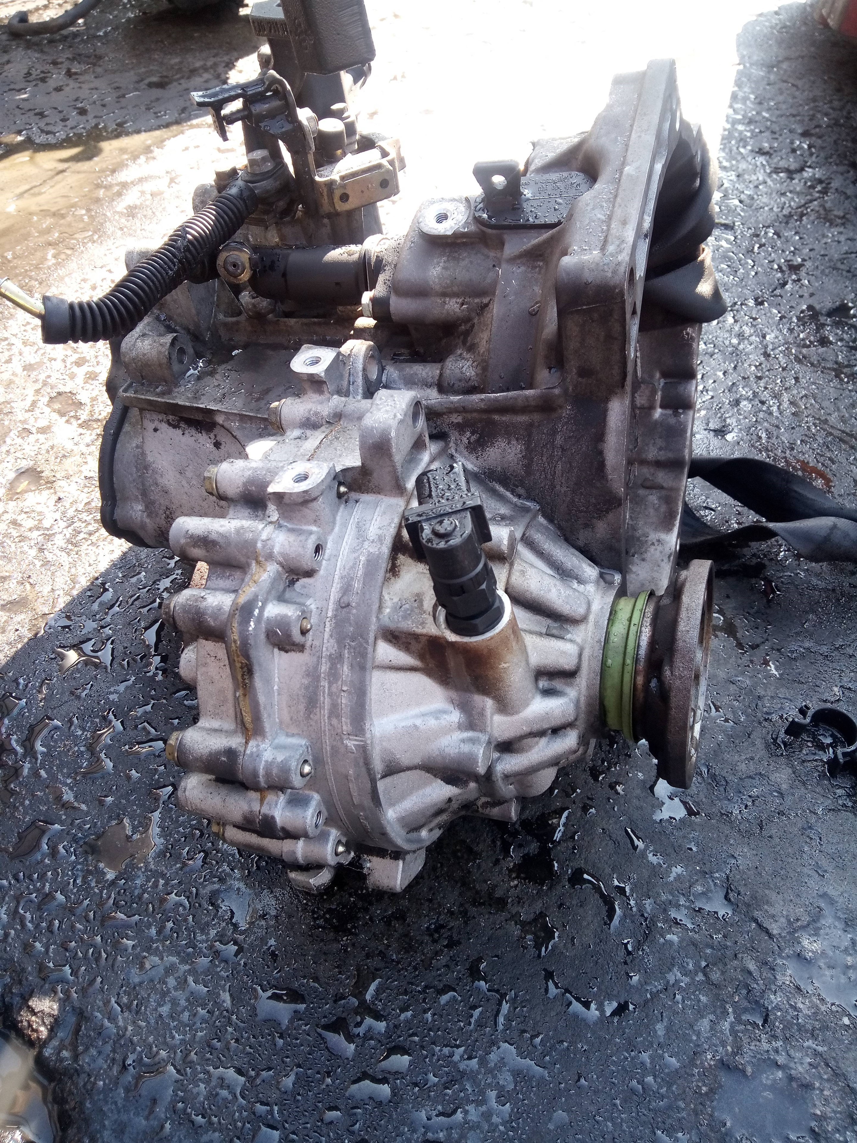 SEAT Toledo 2 generation (1999-2006) Gearbox DEA 18665385