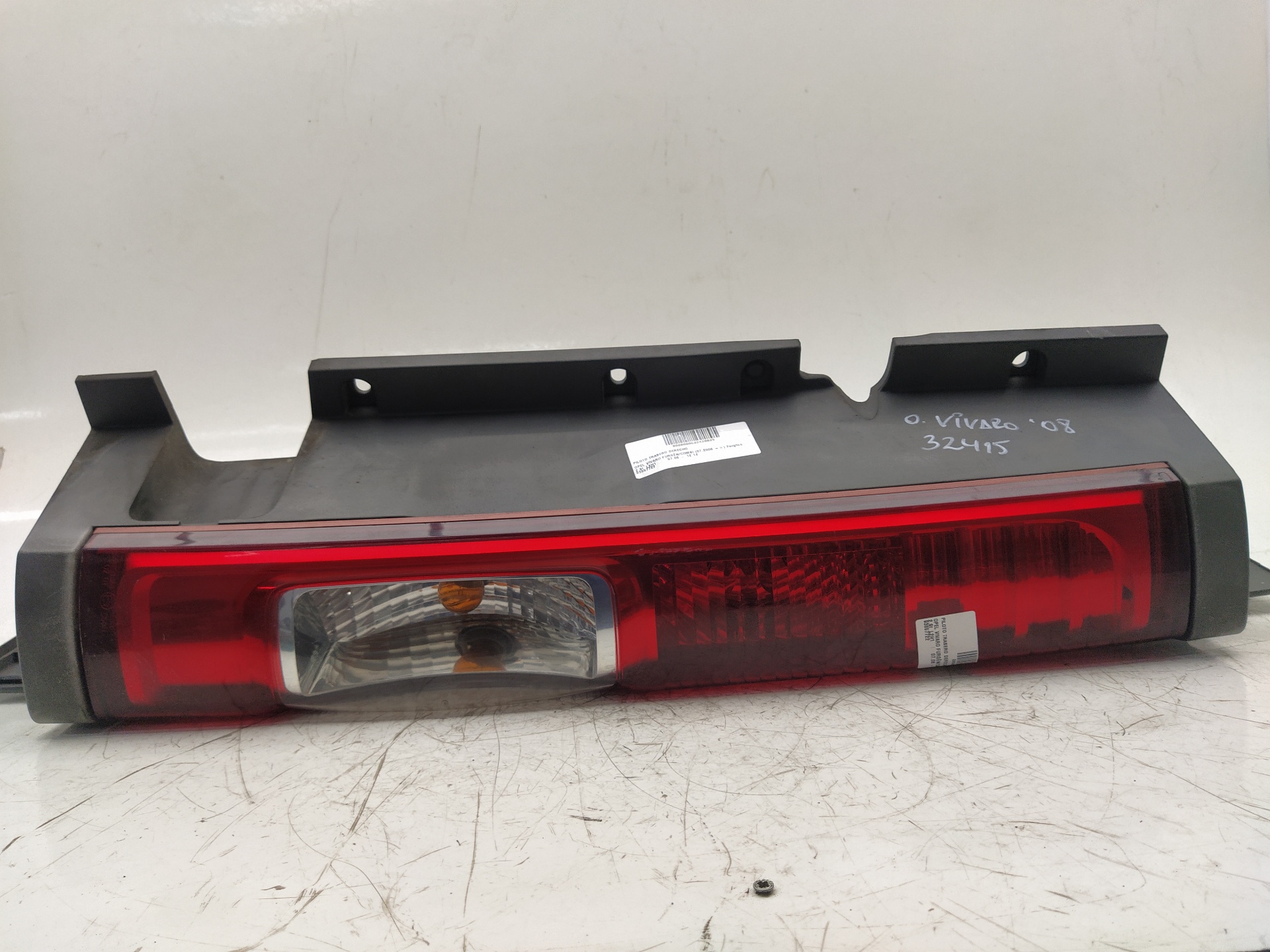 OPEL Vivaro A (2002-2006) Rear Right Taillight Lamp 93857722 25580635