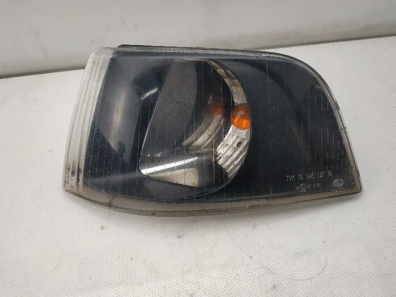 VOLVO V40 1 generation (1996-2004) Front left turn light 30621831 18537272