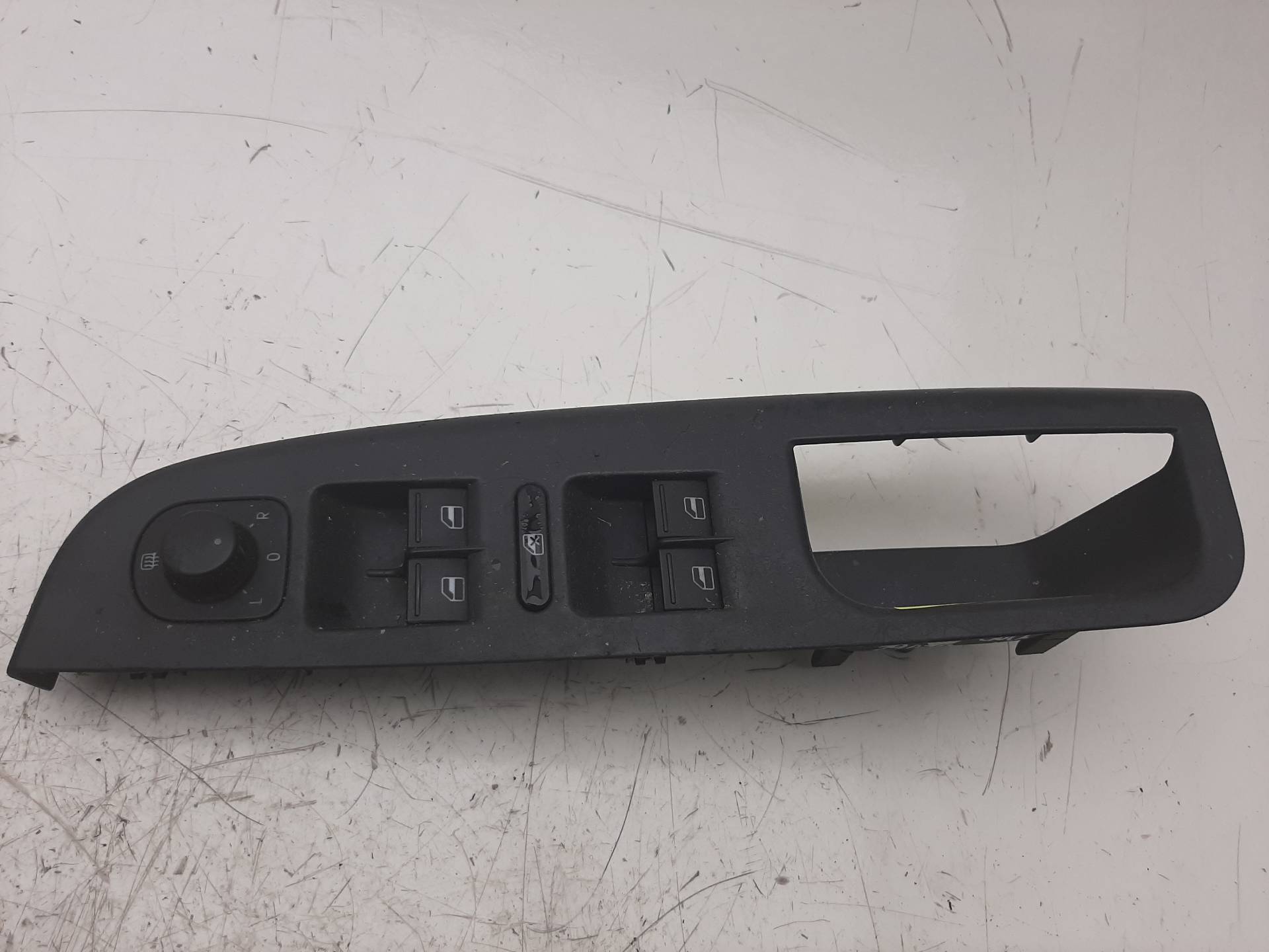 VOLKSWAGEN Golf 5 generation (2003-2009) Front venstre dør vindusbryter 1K4868049B 18581238