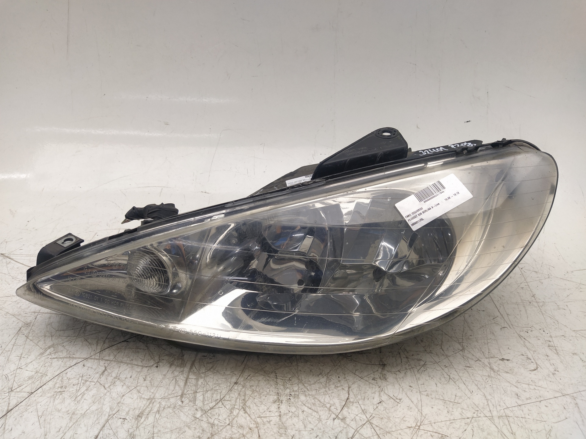 PEUGEOT 206 1 generation (1998-2009) Front Left Headlight 085501120L 25767025