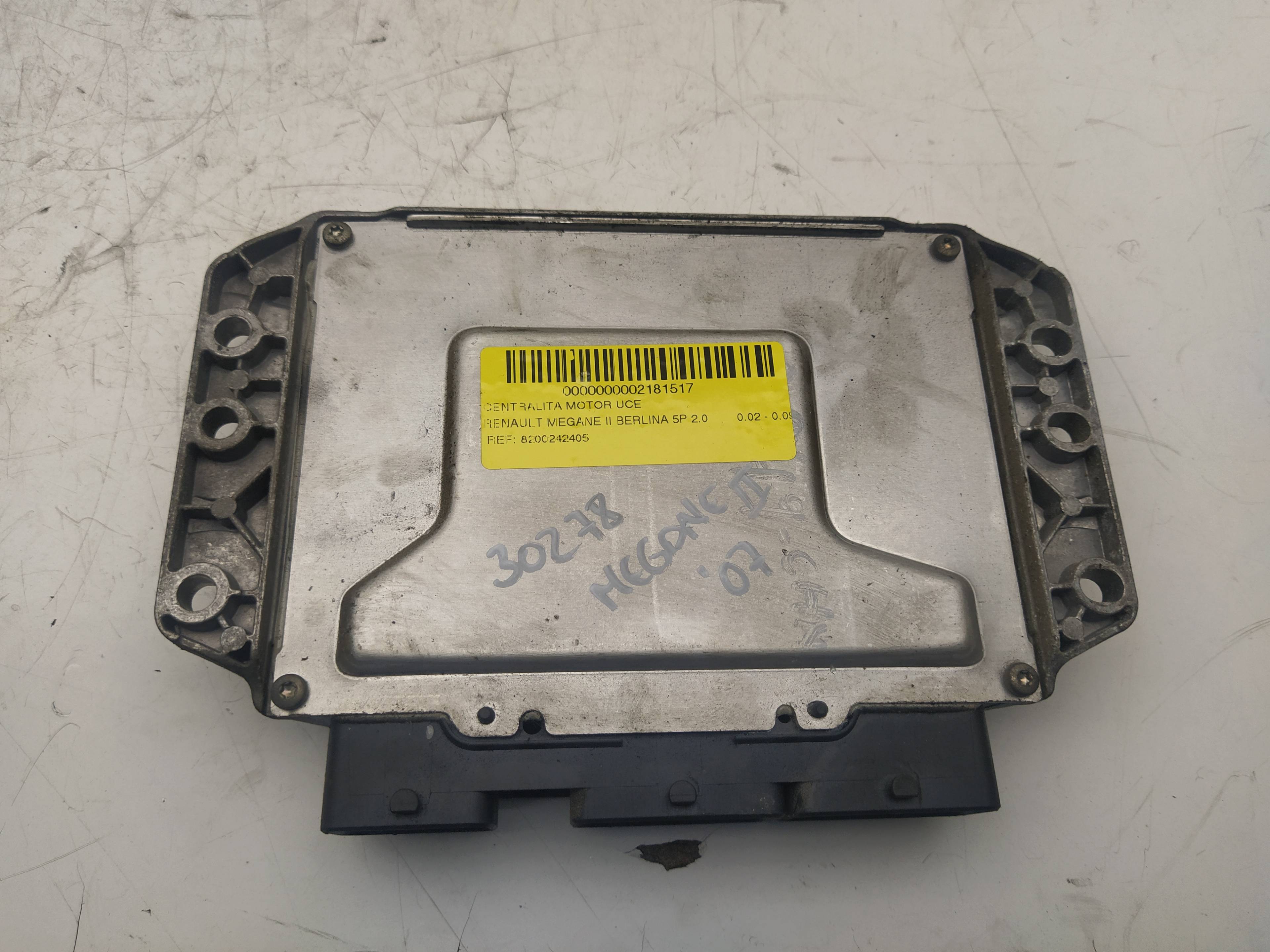 VAUXHALL Megane 2 generation (2002-2012) Engine Control Unit ECU 8200242405,215840297A 18630024