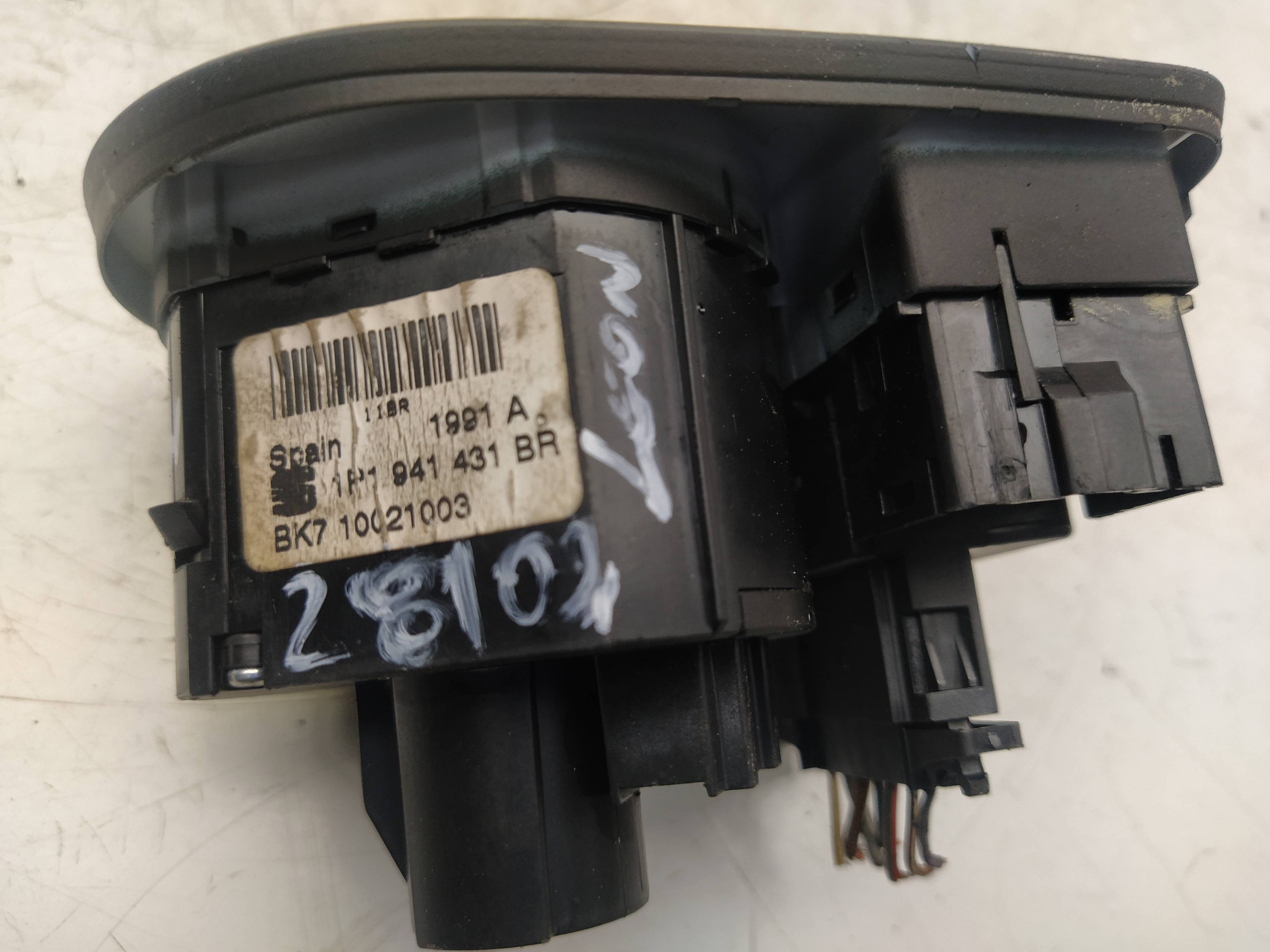 SEAT Leon 2 generation (2005-2012) Headlight Switch Control Unit 1P1941431BR 18559208