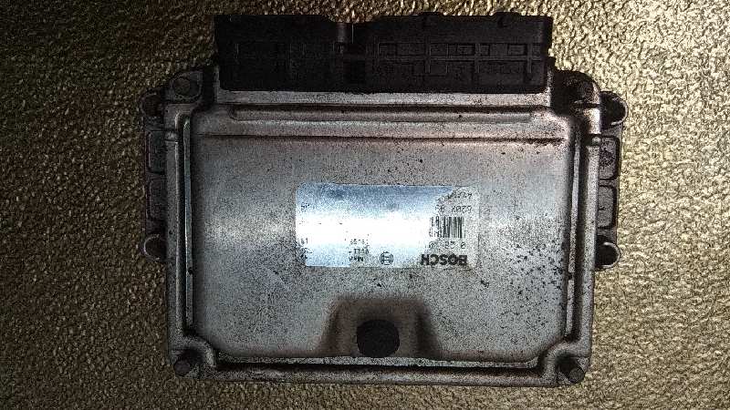 RENAULT Master 2 generation (1997-2010) Engine Control Unit ECU 0281011940 25907735