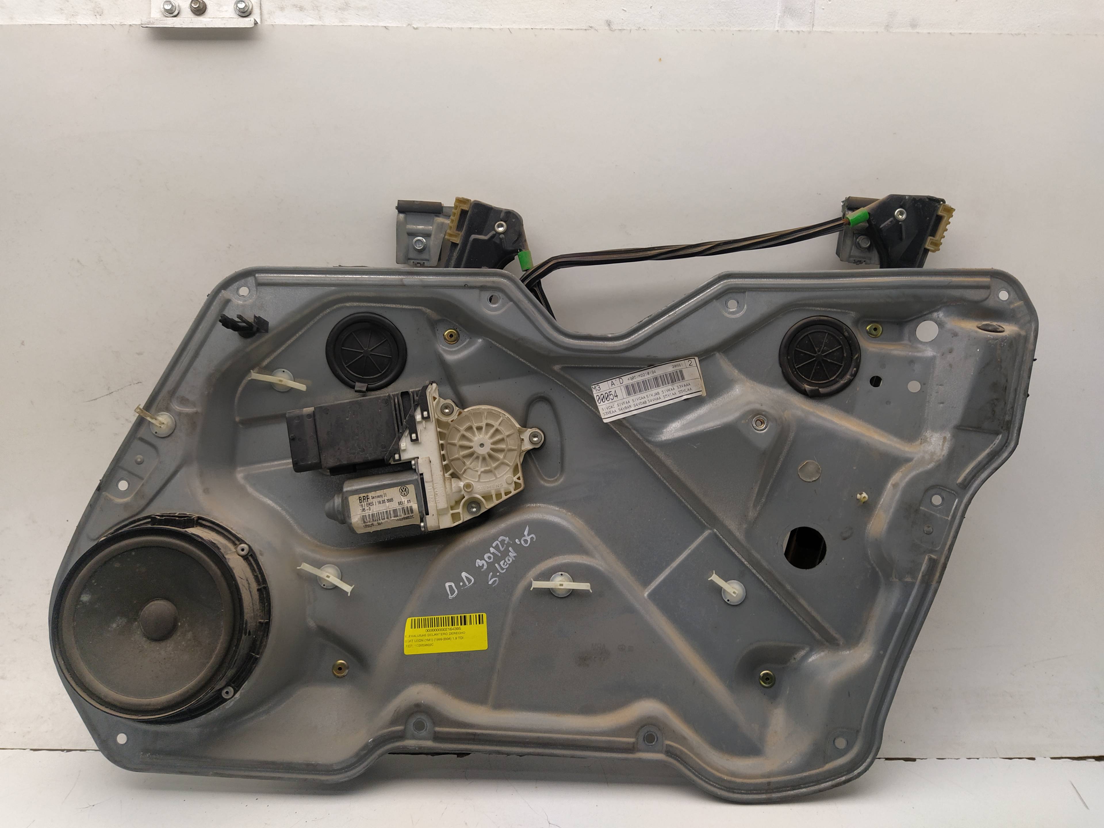 SEAT Leon 1 generation (1999-2005) Vindusregulator foran høyre dør 1C0959802C 18625624