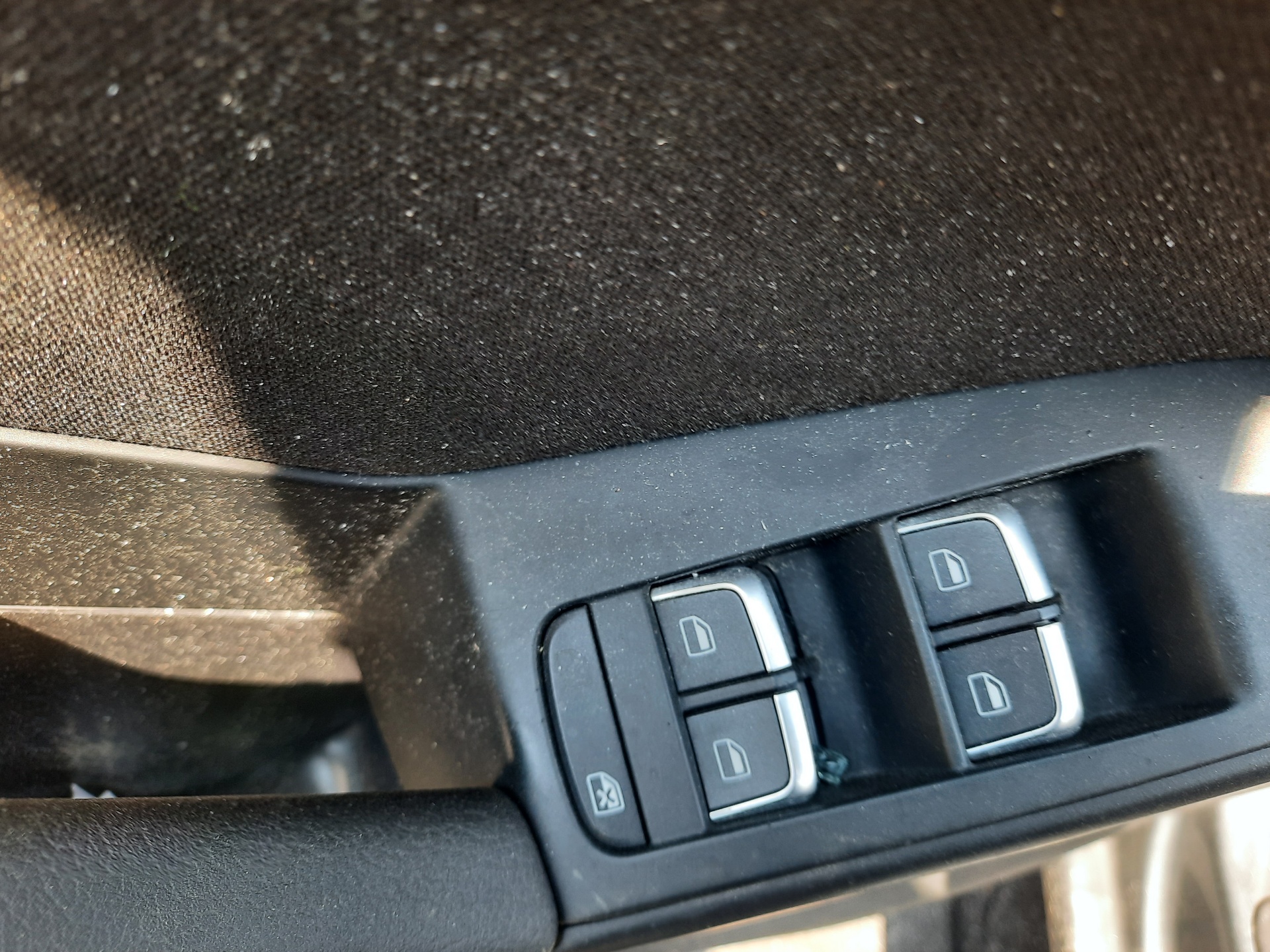 AUDI A4 B9/8W (2015-2024) Priekinių kairių durų langų pakėlimo mygtukai 8K0959851F 20569276
