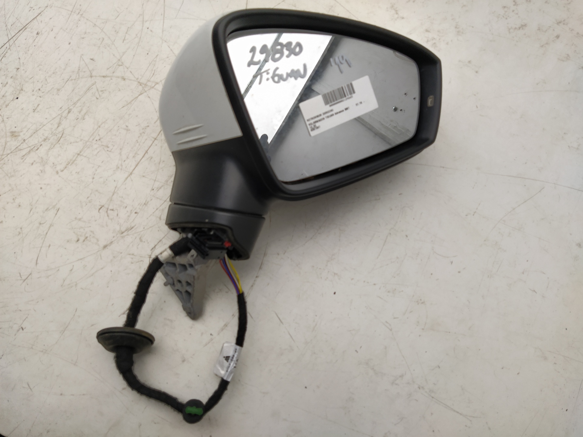 VOLKSWAGEN Tiguan 1 generation (2007-2017) Зеркало передней правой двери A051801 20569409