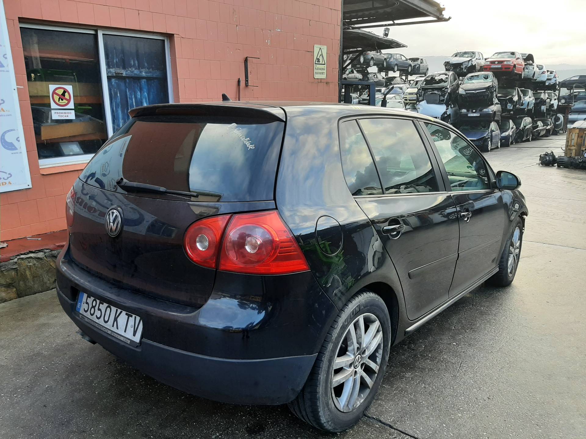 VOLKSWAGEN Golf 5 generation (2003-2009) Замок задней правой двери 7L0839015D 18573536