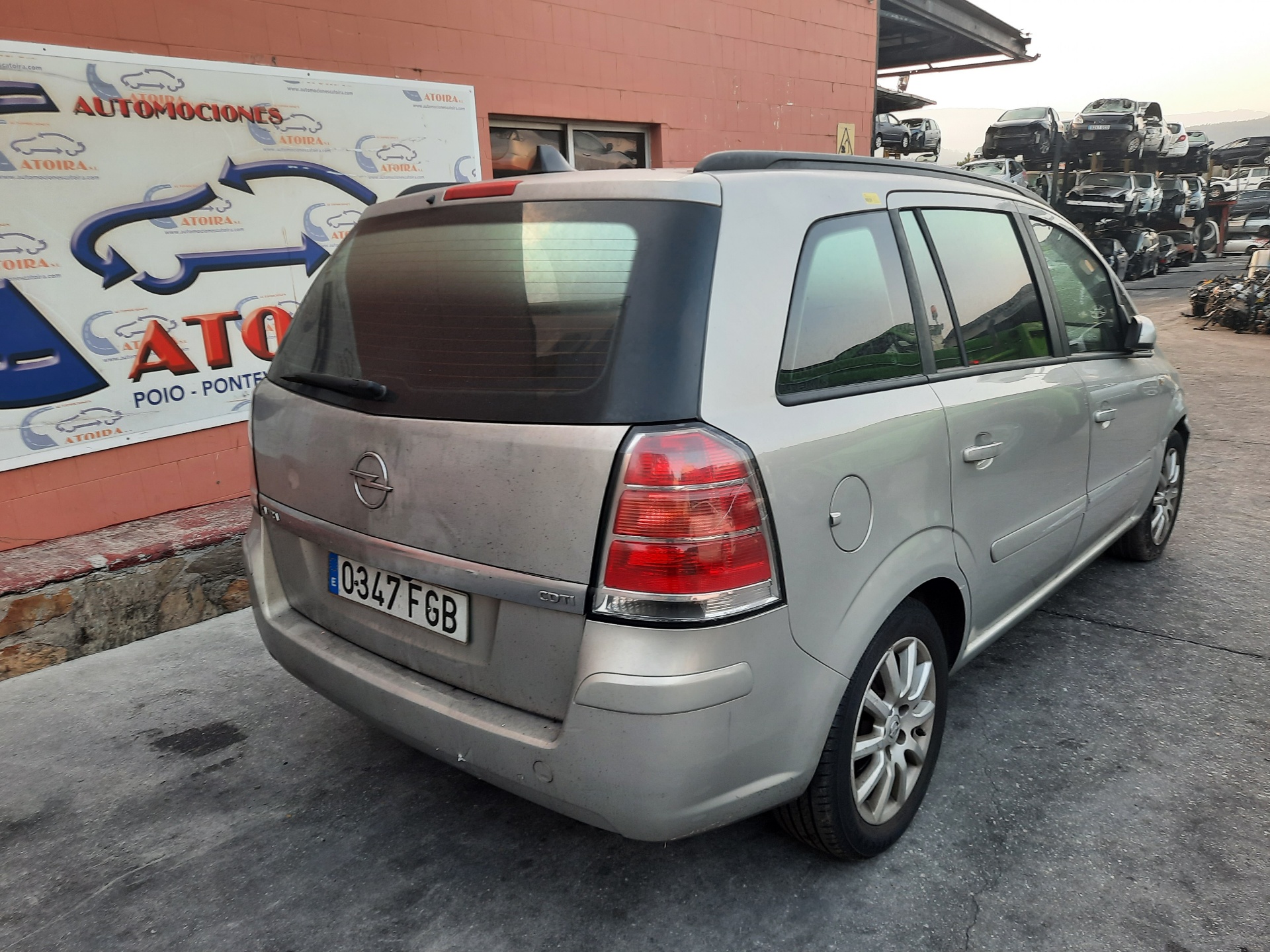 OPEL Zafira B (2005-2010) Полуось передняя правая 24462241 18606156