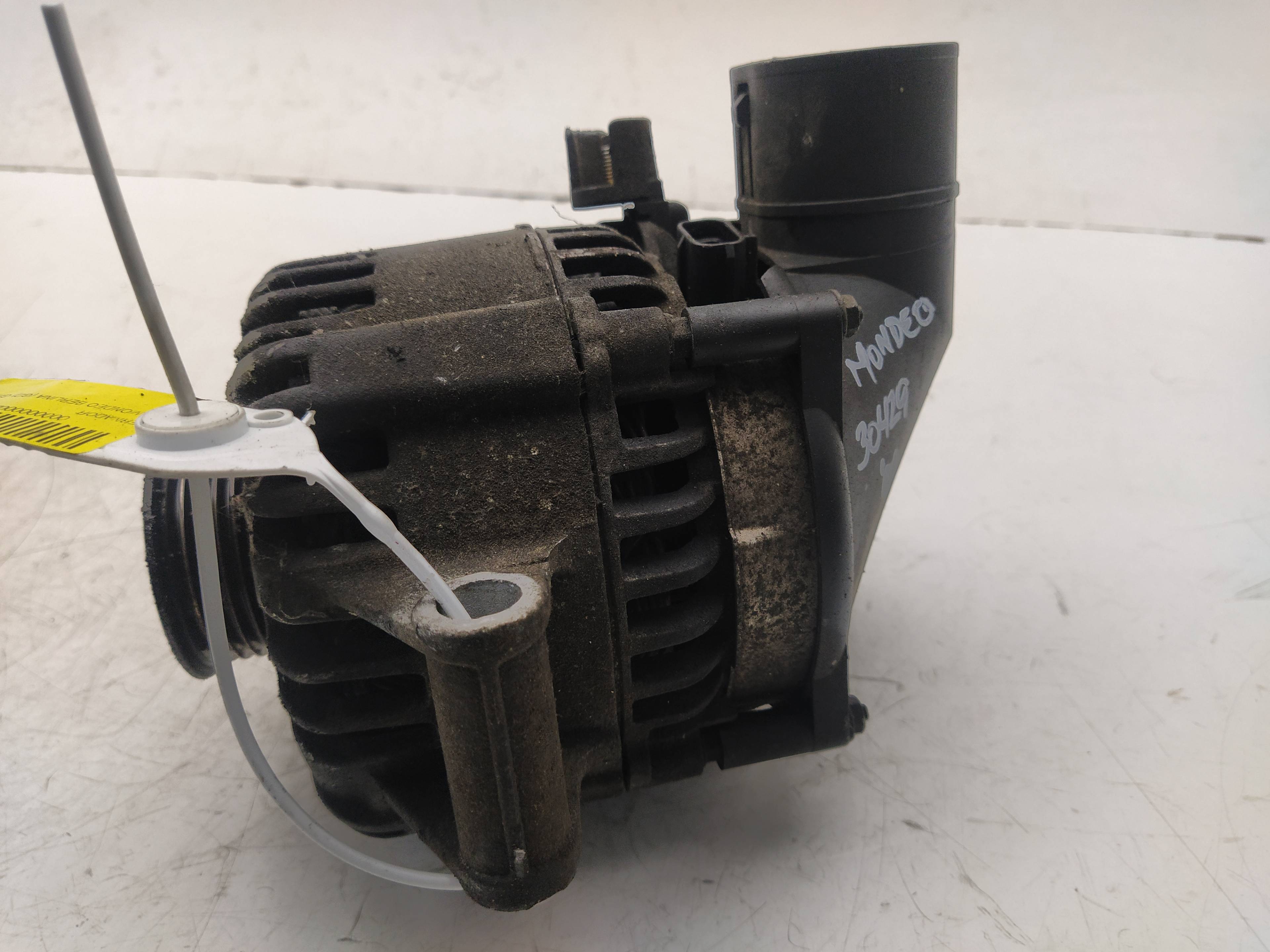 LAND ROVER Mondeo 1 generation (1993-1996) Alternator 0123212001 18634185