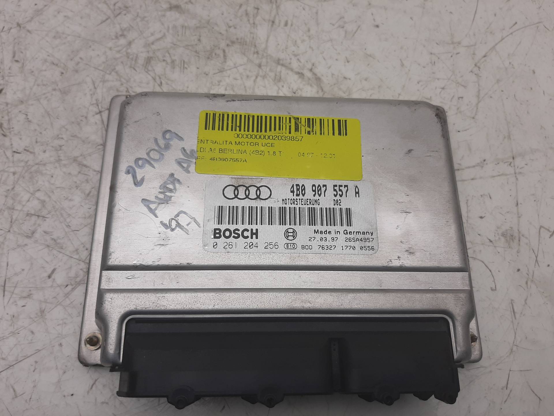 NISSAN A3 8L (1996-2003) Moottorin ohjausyksikkö ECU 4B0907557A,0261204256 18581194