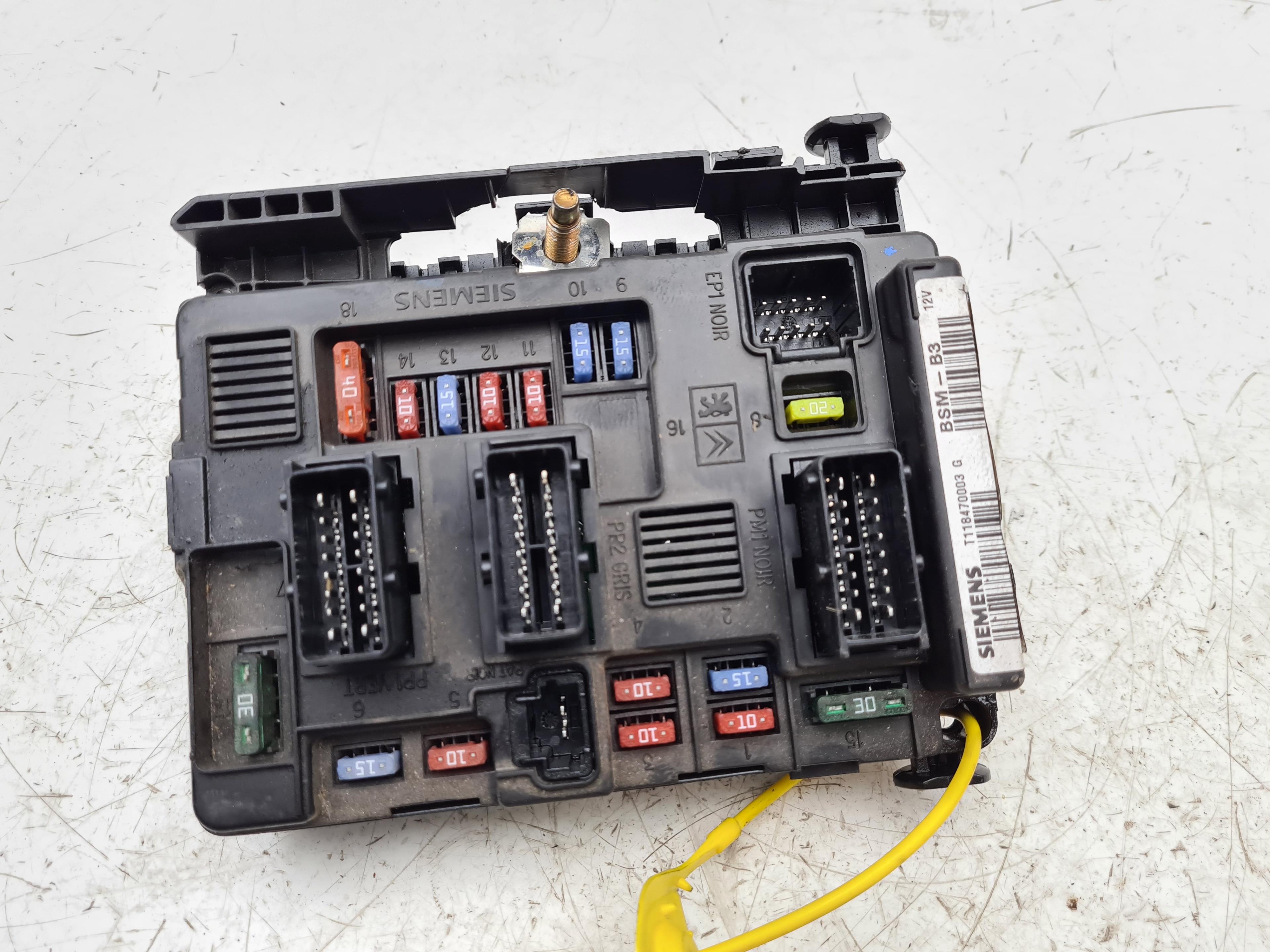 PEUGEOT Partner 1 generation (1996-2012) Fuse Box 964349888000 20566011