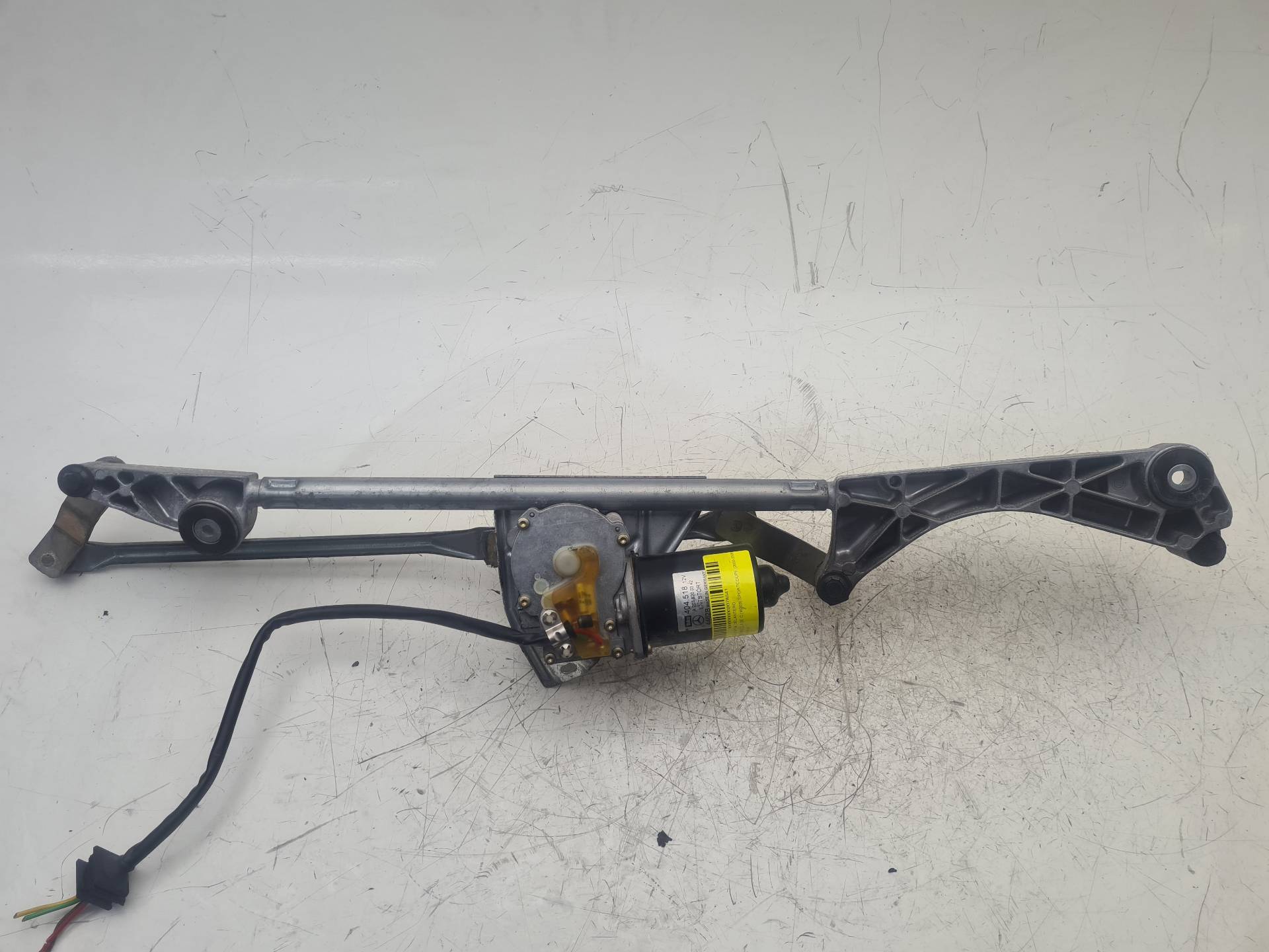 MERCEDES-BENZ C-Class W203/S203/CL203 (2000-2008) Front Windshield Wiper Mechanism 404518 18591956