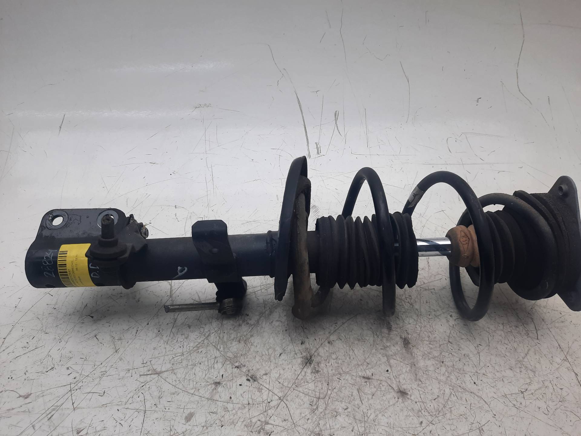 RENAULT Clio 4 generation (2012-2020) Front Right Shock Absorber 18577061