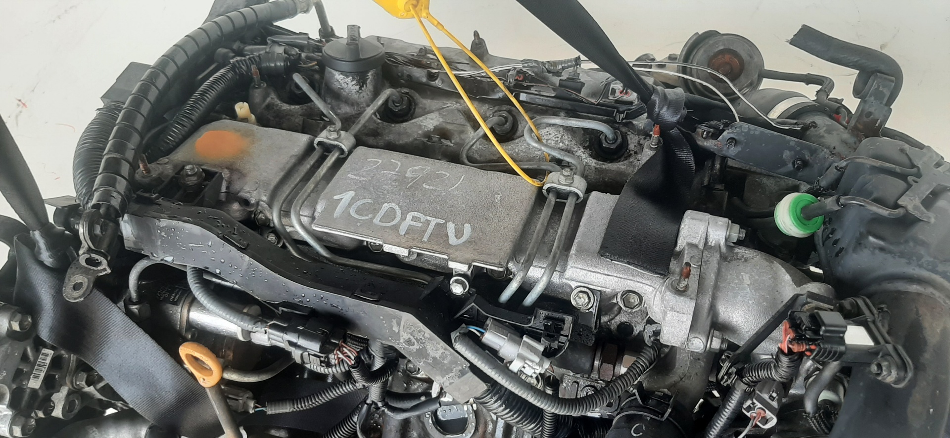TOYOTA Avensis 2 generation (2002-2009) Motor 1CDFTV 25310964