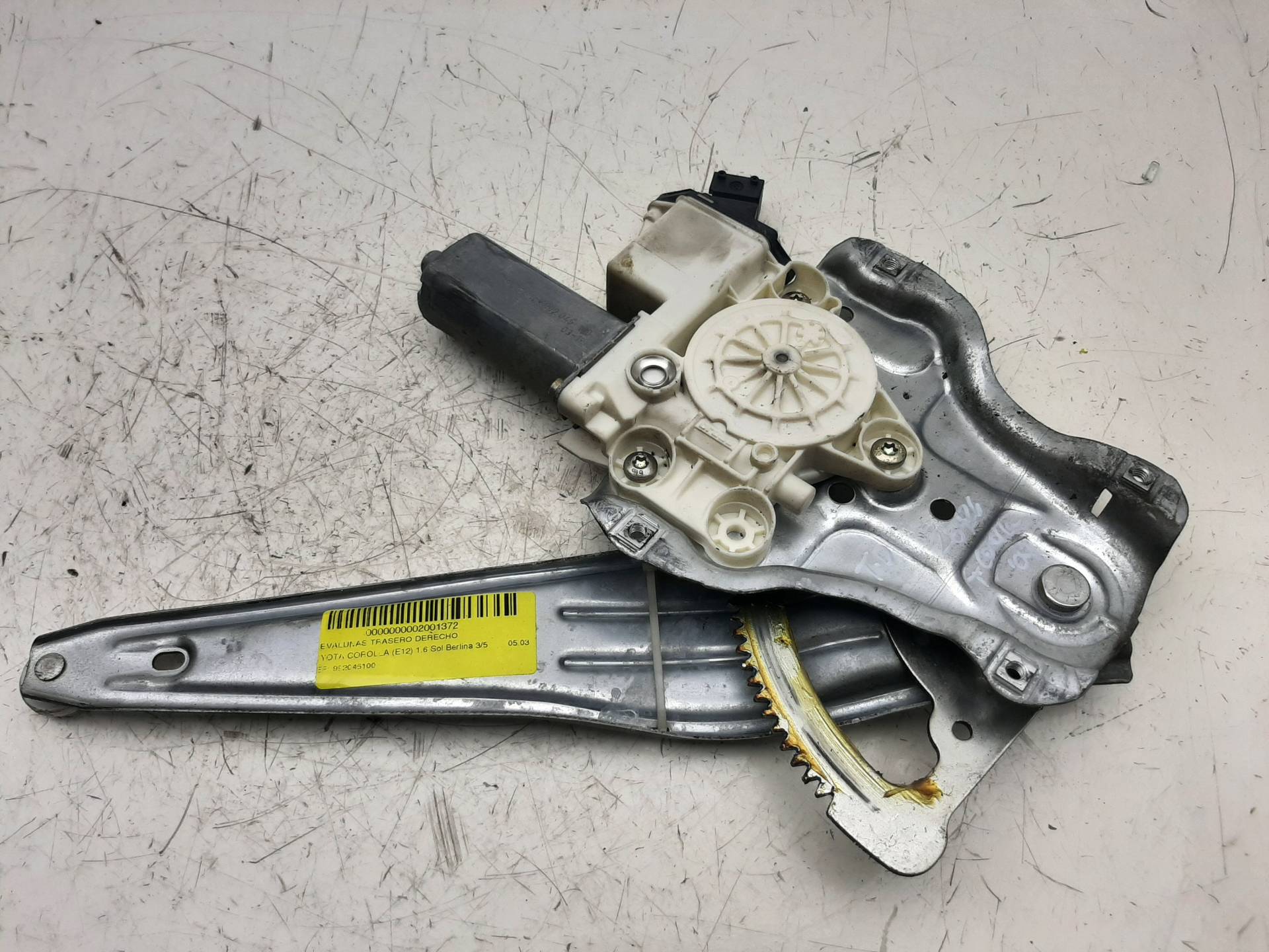 TOYOTA Corolla E120 (2000-2008) Regulator de geam ușă dreapta spate 992045100 18574191