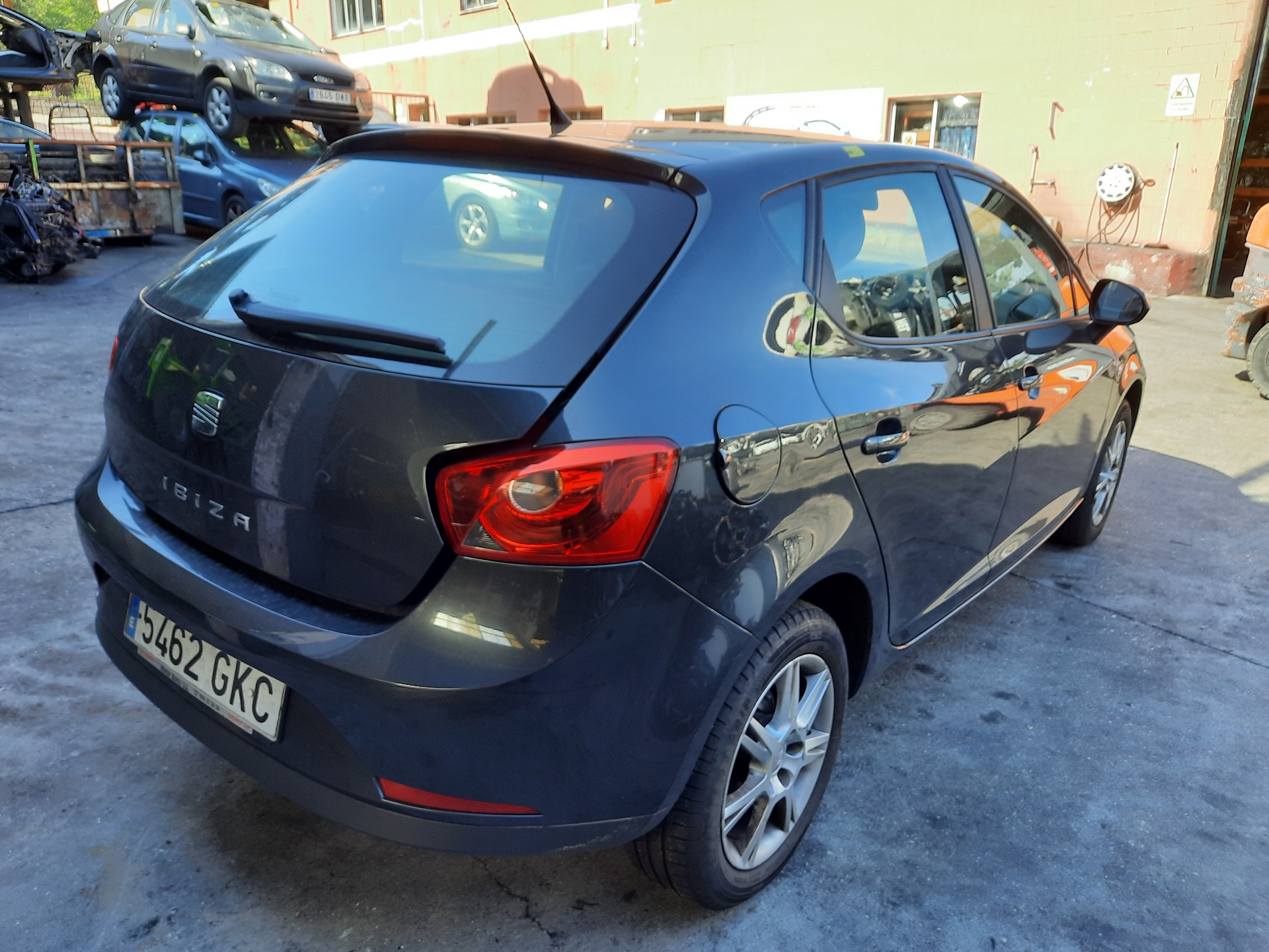 SEAT Ibiza 4 generation (2008-2017) Front Right Door Lock 5N1837016A 18594047