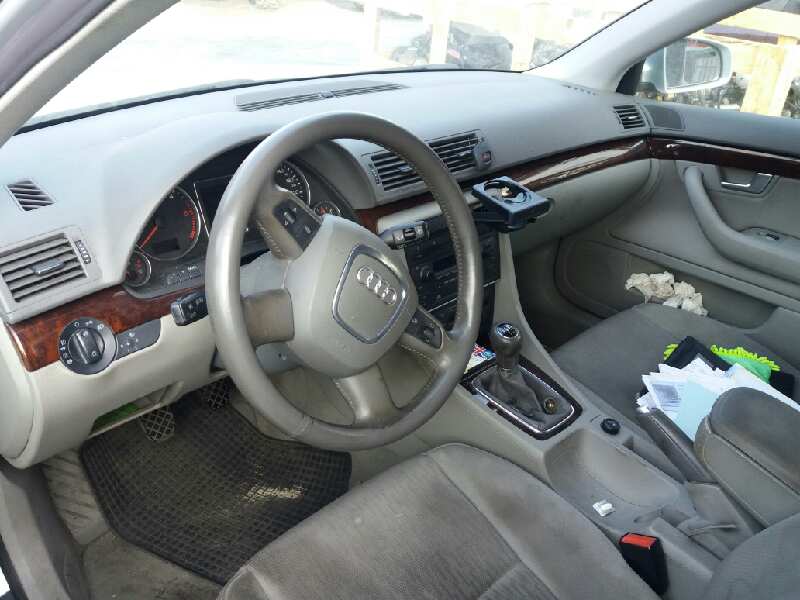 AUDI A4 B7/8E (2004-2008) Galinių kairių durų stiklo pakelėjo varikliukas 9700105998201, 8E0959801E 23722002