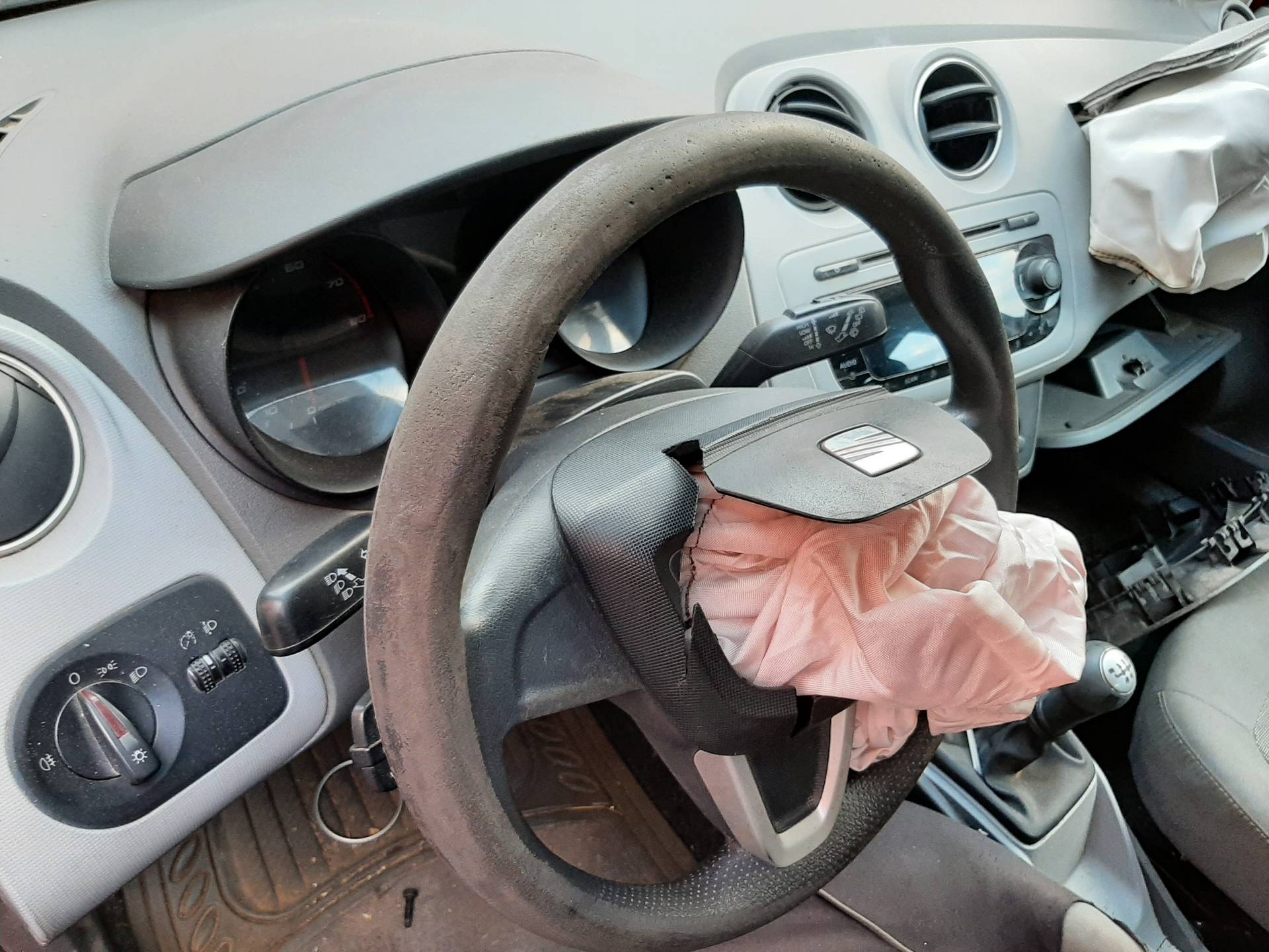 SEAT Ibiza 4 generation (2008-2017) Переключатель света 6J1941531H 18573484