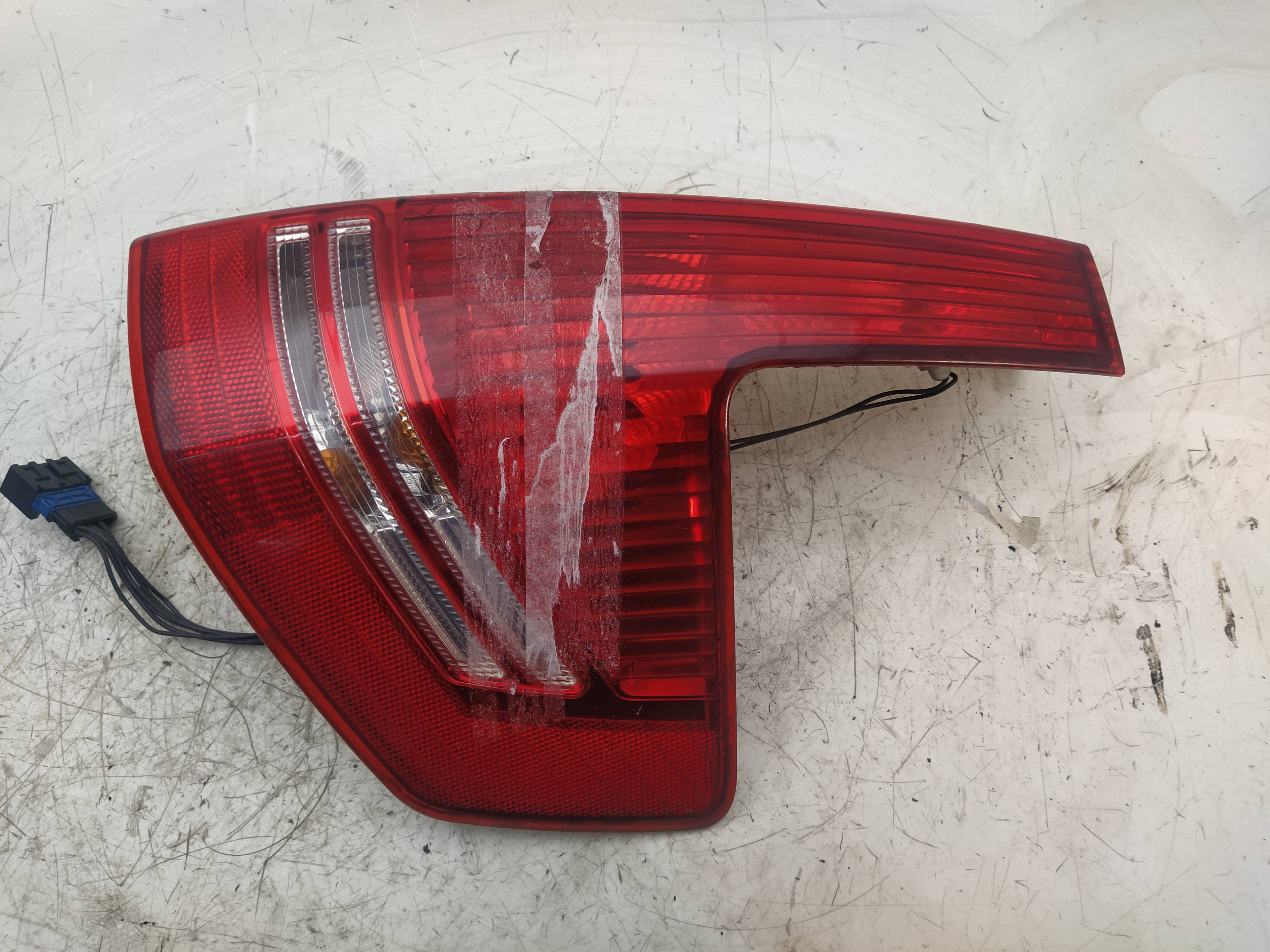 PEUGEOT C4 1 generation (2004-2011) Rear Right Taillight Lamp 9655863980 18592621