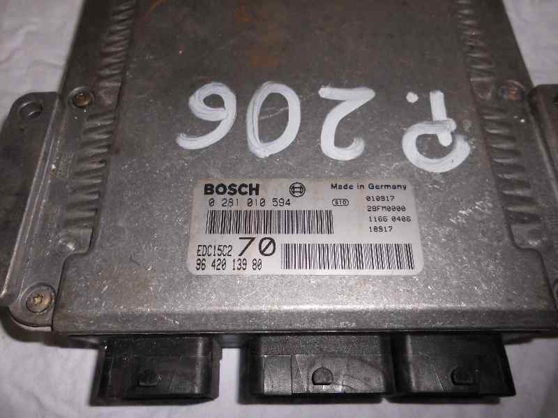 PEUGEOT 206 1 generation (1998-2009) Moottorin ohjausyksikkö ECU 0281010594 18342840