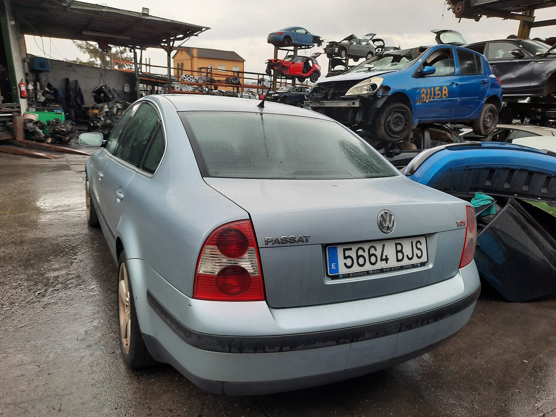 VOLKSWAGEN Passat B5 (1996-2005) Замок задней правой двери 3B0837868 24026181