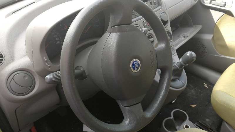 FIAT Panda 2 generation (2003-2011) Priekinės radiatoriaus grotelės 735353899 18444616