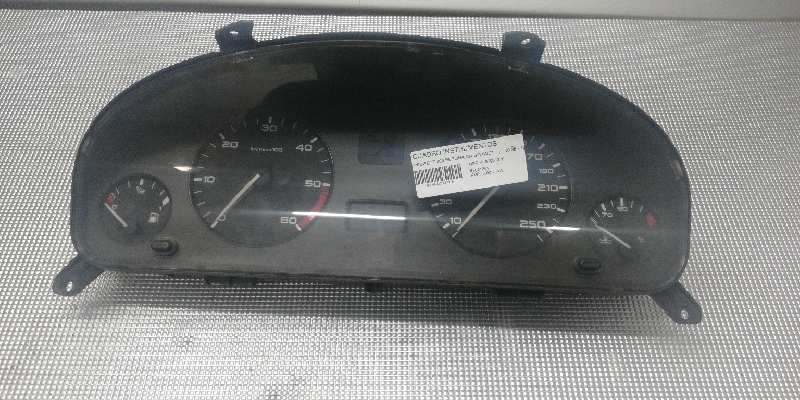 PEUGEOT 406 1 generation (1995-2004) Speedometer 87001370, 87001369, 9630372880 24879372