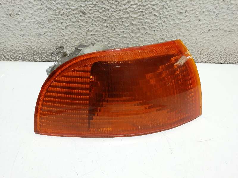 FIAT Punto 1 generation (1993-1999) Front Right Fender Turn Signal 46402655, 46402657 18528541