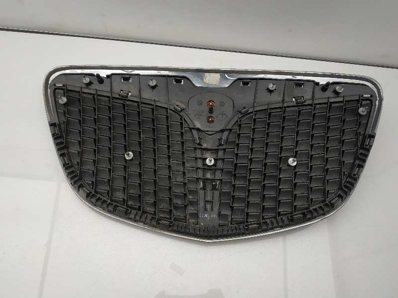 LANCIA Ypsilon II (Type 843)  (2003-2011) Calandre 735349457 18535037