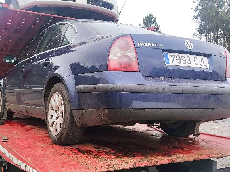 VOLKSWAGEN Passat B5 (1996-2005) Crémaillère de direction 8D1422074E 18565686