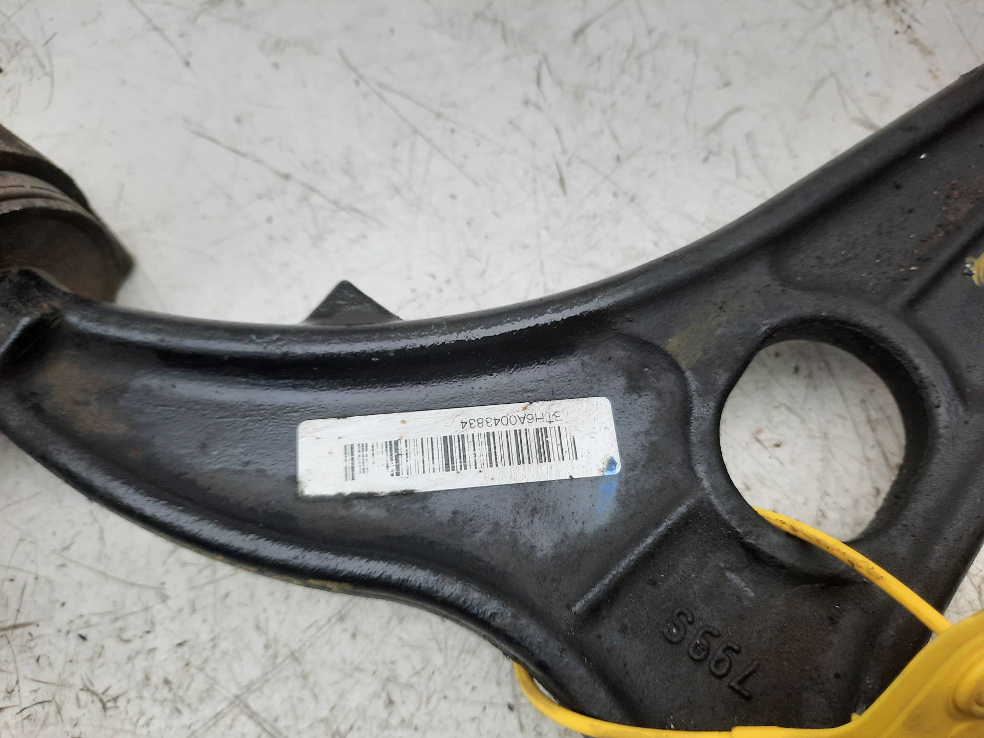 PEUGEOT 807 1 generation (2002-2012) Vänster främre arm 330019 18568510