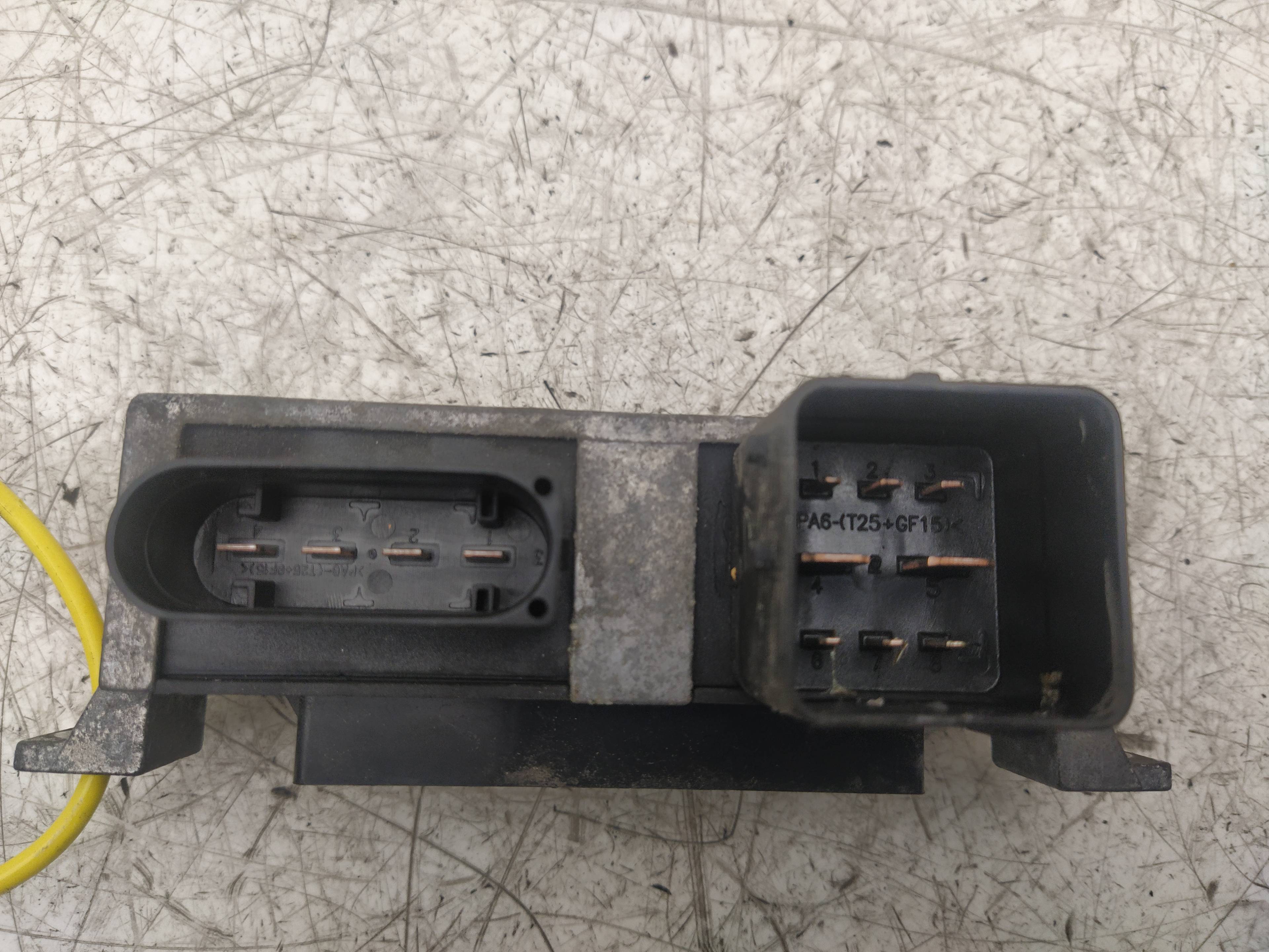 NISSAN Note E12 (2013-2021) Relays 8200558438A 24010953
