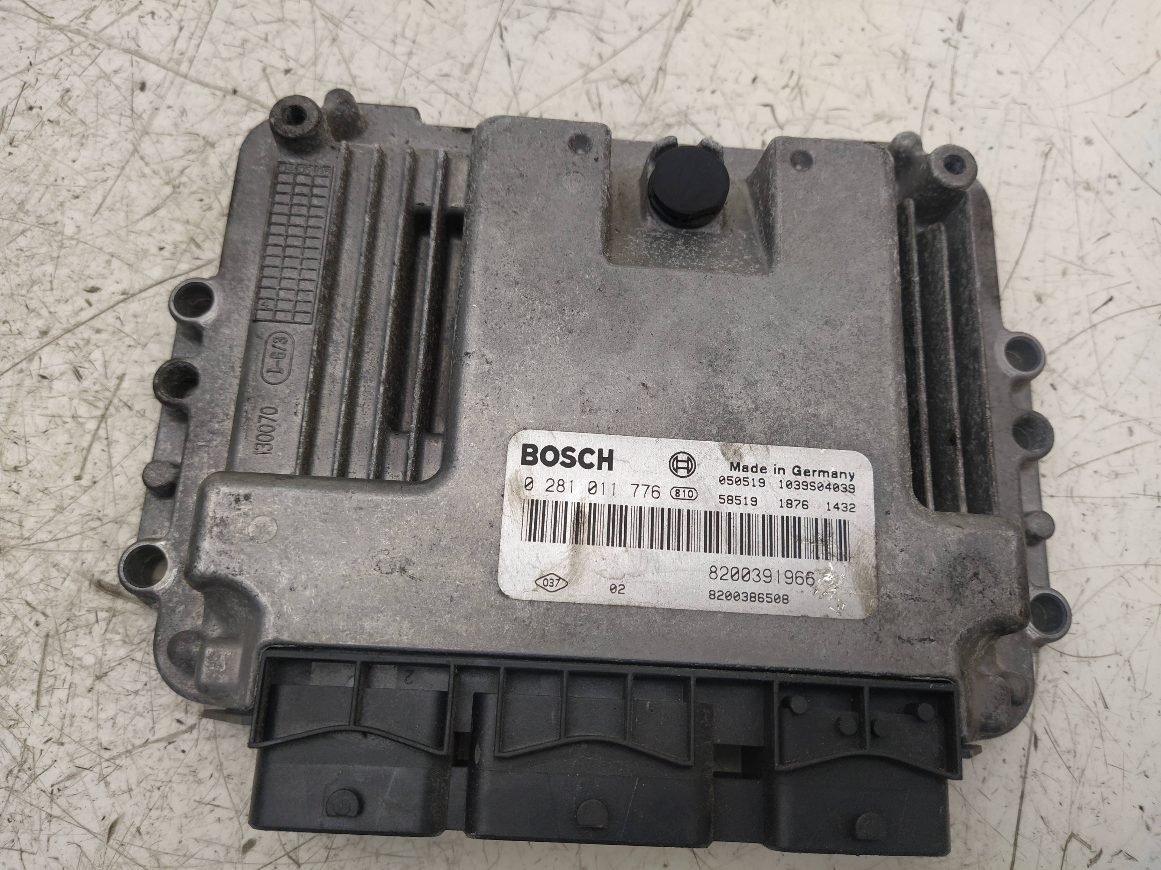 RENAULT Megane 2 generation (2002-2012) Engine Control Unit ECU 0281011776,8200391966 18593365