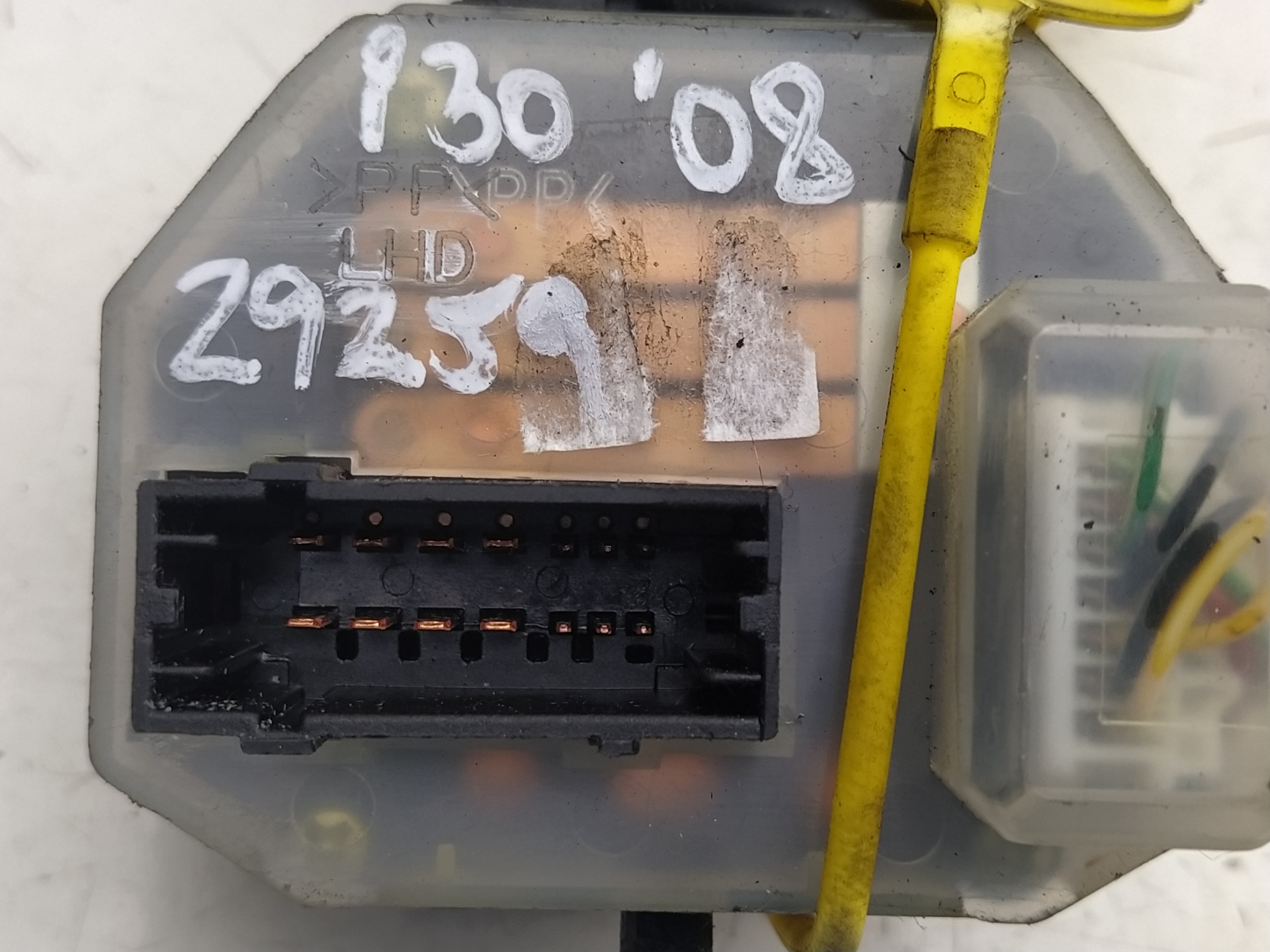 HYUNDAI i30 FD (1 generation) (2007-2012) Headlight Switch Control Unit 3673MA 24023740