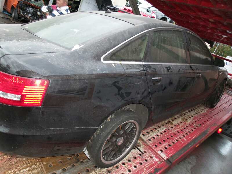 AUDI A6 C6/4F (2004-2011) Передняя правая дверь 4F0831052F 18362559