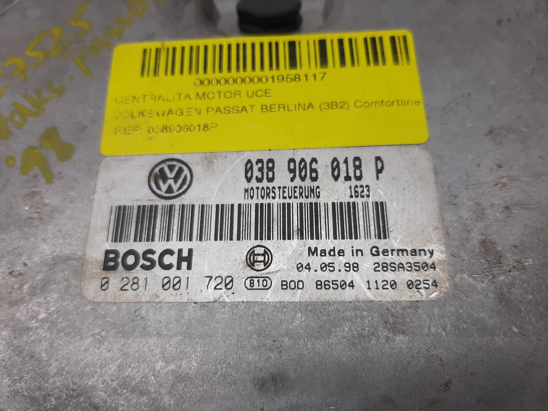 VOLKSWAGEN Passat B5 (1996-2005) Engine Control Unit ECU 038906018P,0281001720 18565017