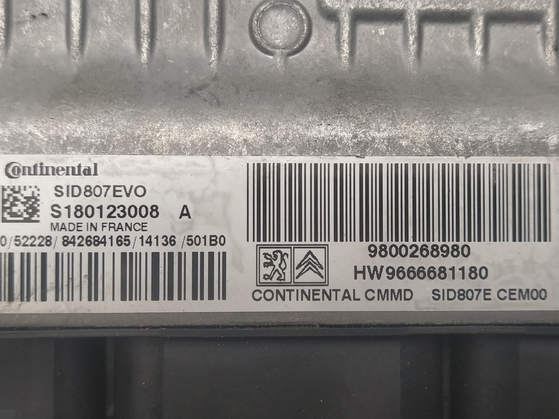 PEUGEOT 3008 1 generation (2010-2016) Motorkontrolenhed ECU 9800268980 25041812