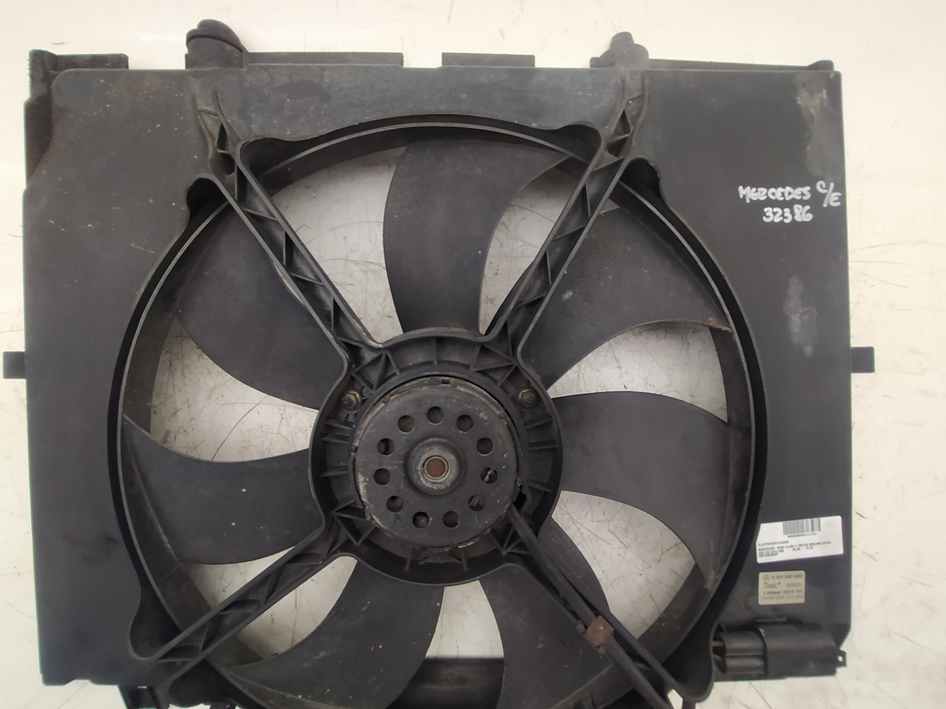 OPEL Kadett E (1984-1993) Diffuser Fan A0015003093 25812066