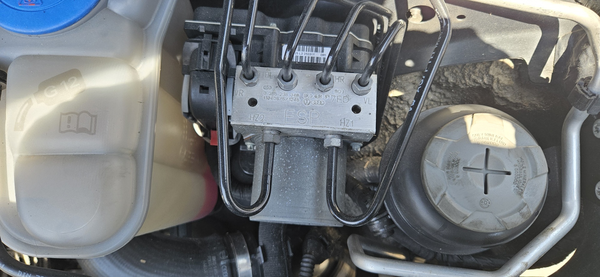 AUDI A4 B8/8K (2011-2016) ABS pumpe 25351418