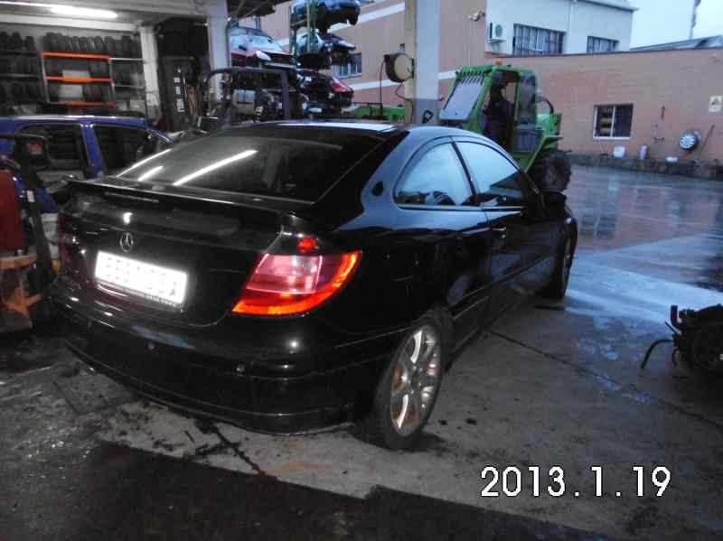 MERCEDES-BENZ C-Class W203/S203/CL203 (2000-2008) Crémaillère de direction A20311011002 18348828