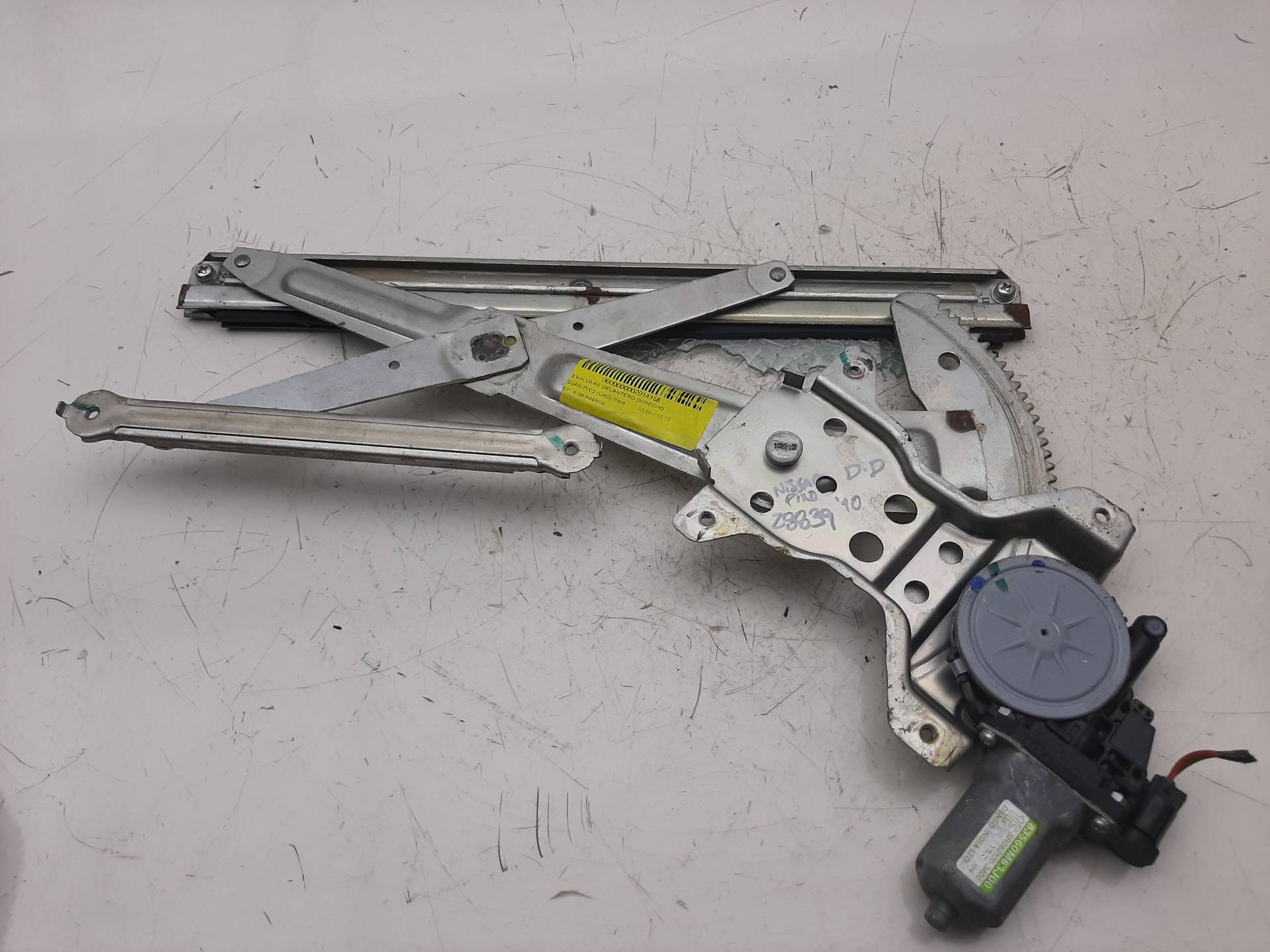 NISSAN Pixo 1 generation (2008-2013) Front Right Door Window Regulator 83560M63J00 18577062