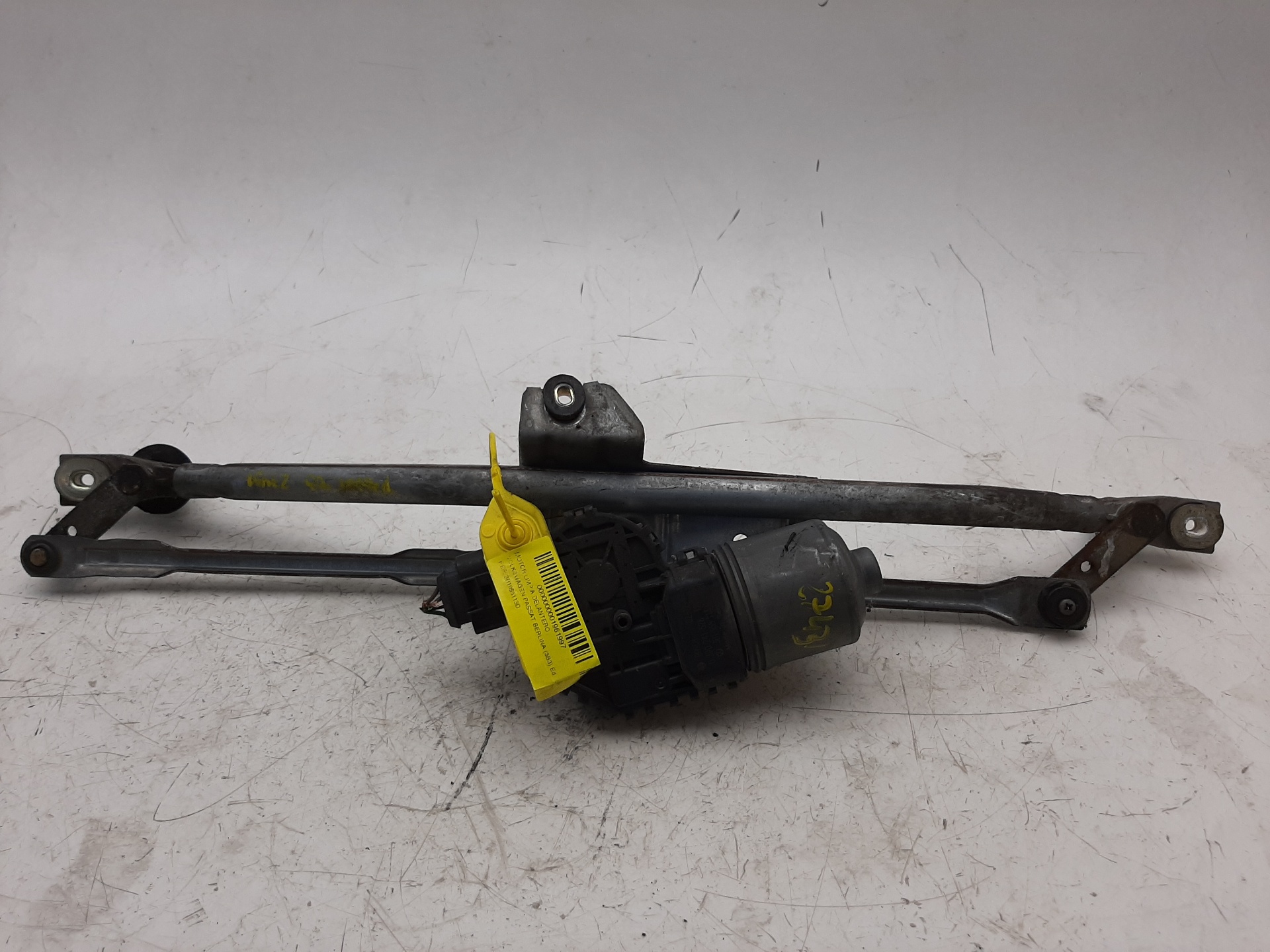 VOLKSWAGEN Passat B5 (1996-2005) Front Windshield Wiper Mechanism 3B1955113D, 0390241528 18565705