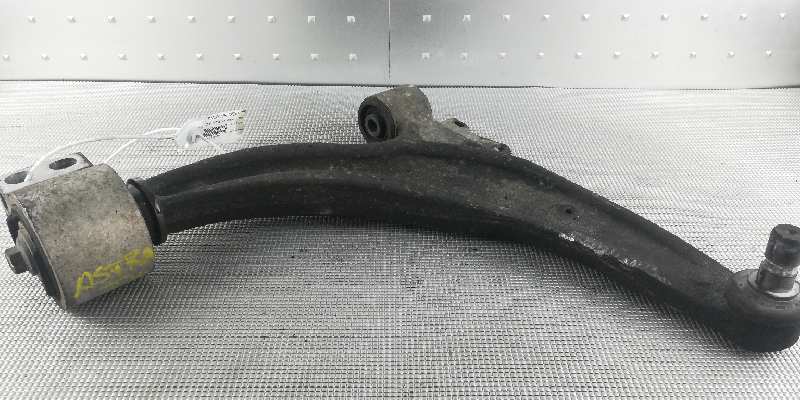 OPEL Astra J (2009-2020) Front Right Arm 13401130 18476578