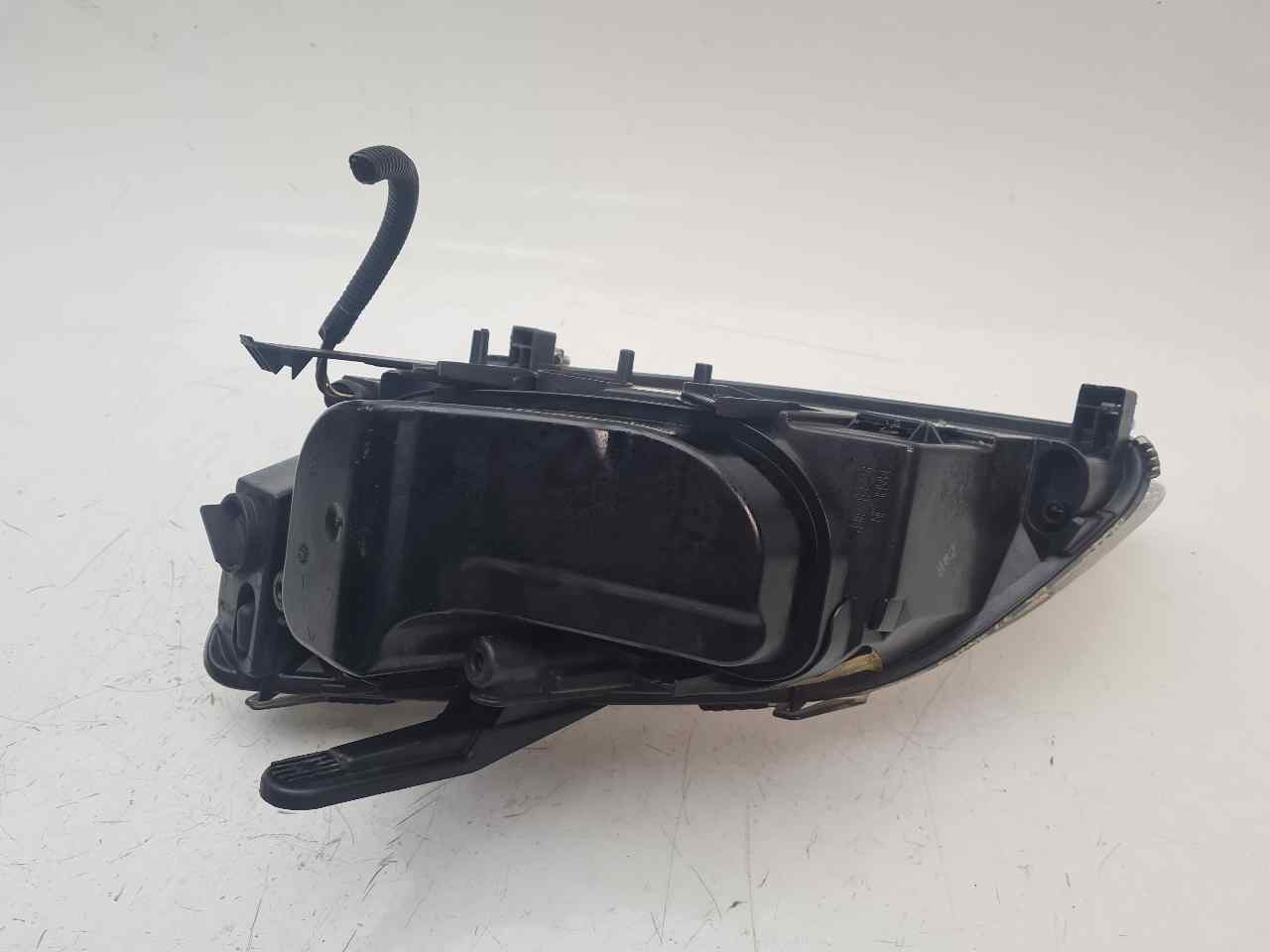 FORD C-Max 1 generation (2003-2010) Front Right Headlight 1EE27060002, 3M5113005AH 18547428