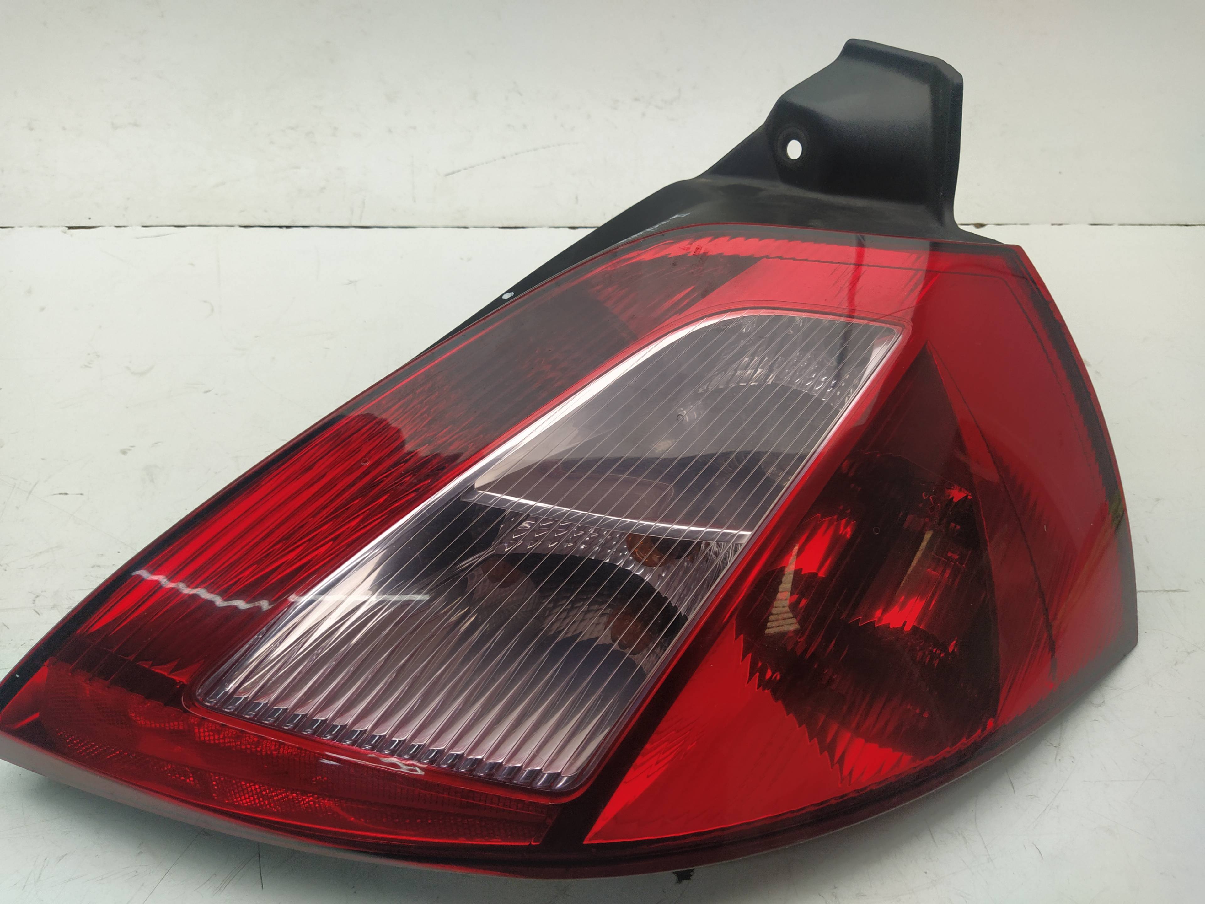 RENAULT Megane 2 generation (2002-2012) Rear Right Taillight Lamp 8200073237, 89398081 18614621